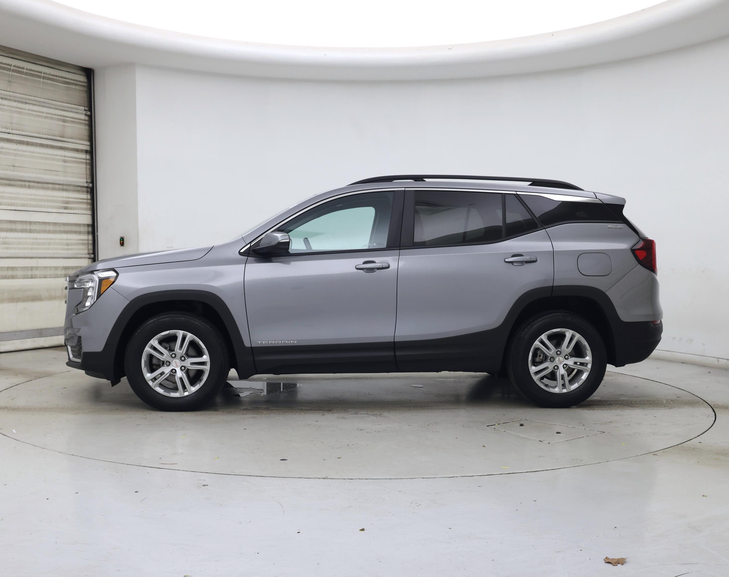 Thumbnail: 2024 GMC Terrain - 3