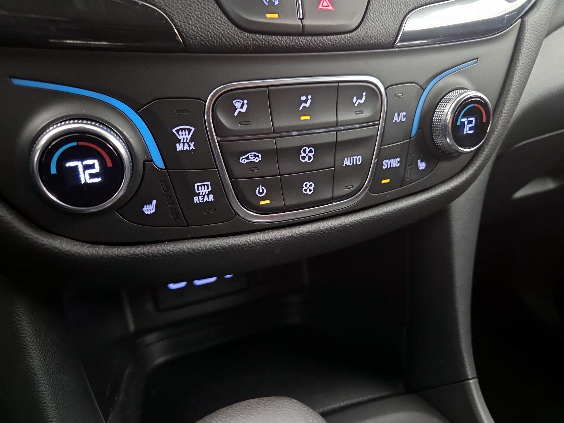 Thumbnail: 2023 Chevrolet Equinox - 16