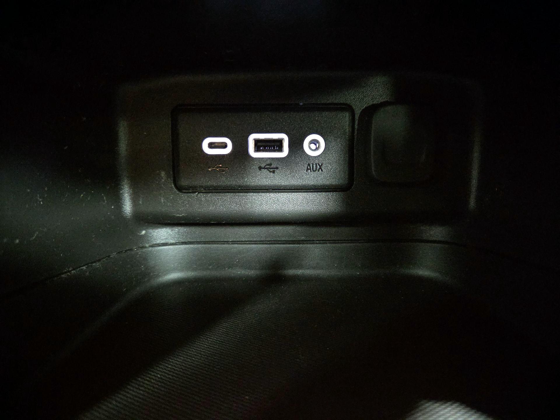 Thumbnail: 2023 Chevrolet Equinox - 18