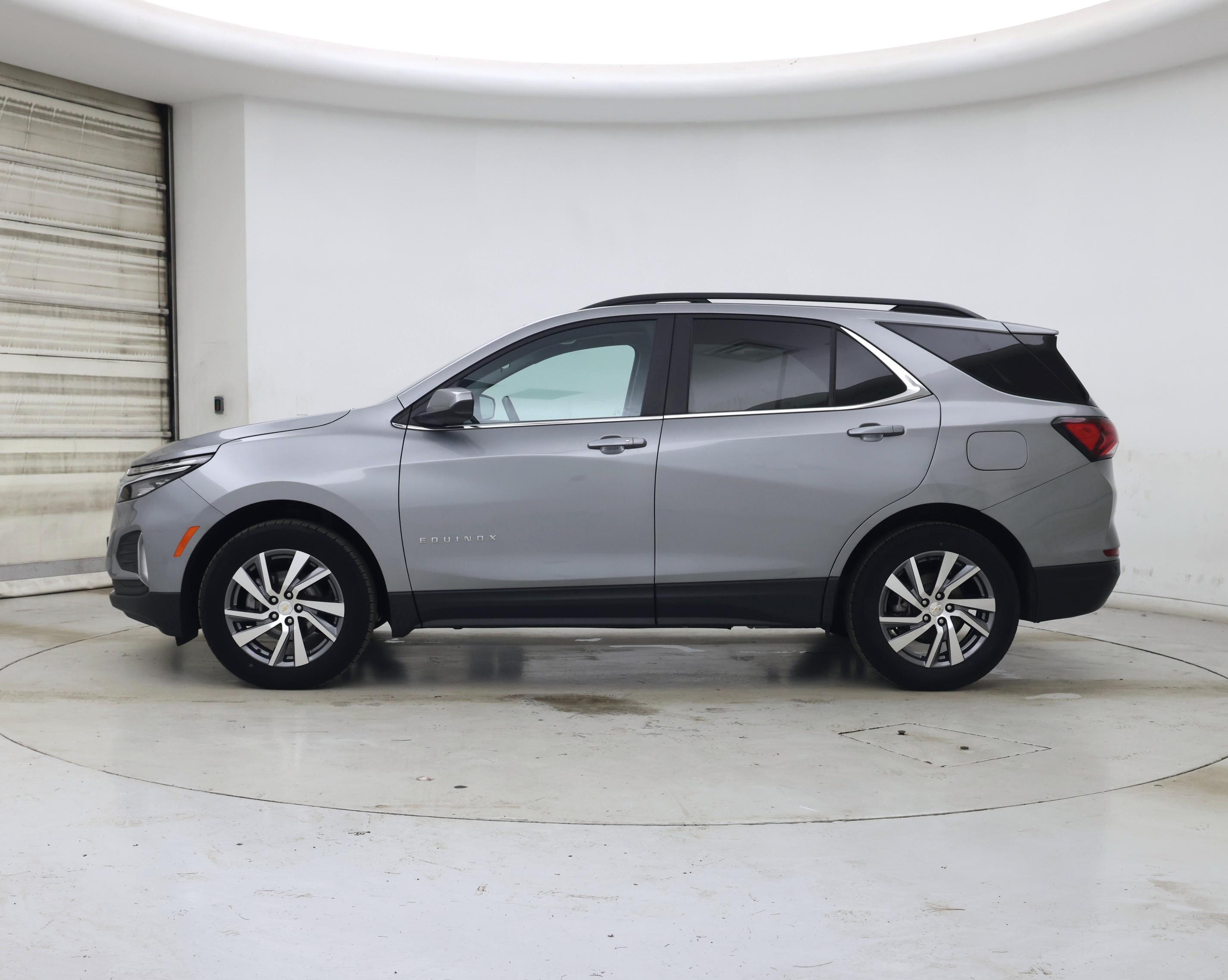 Thumbnail: 2023 Chevrolet Equinox - 3