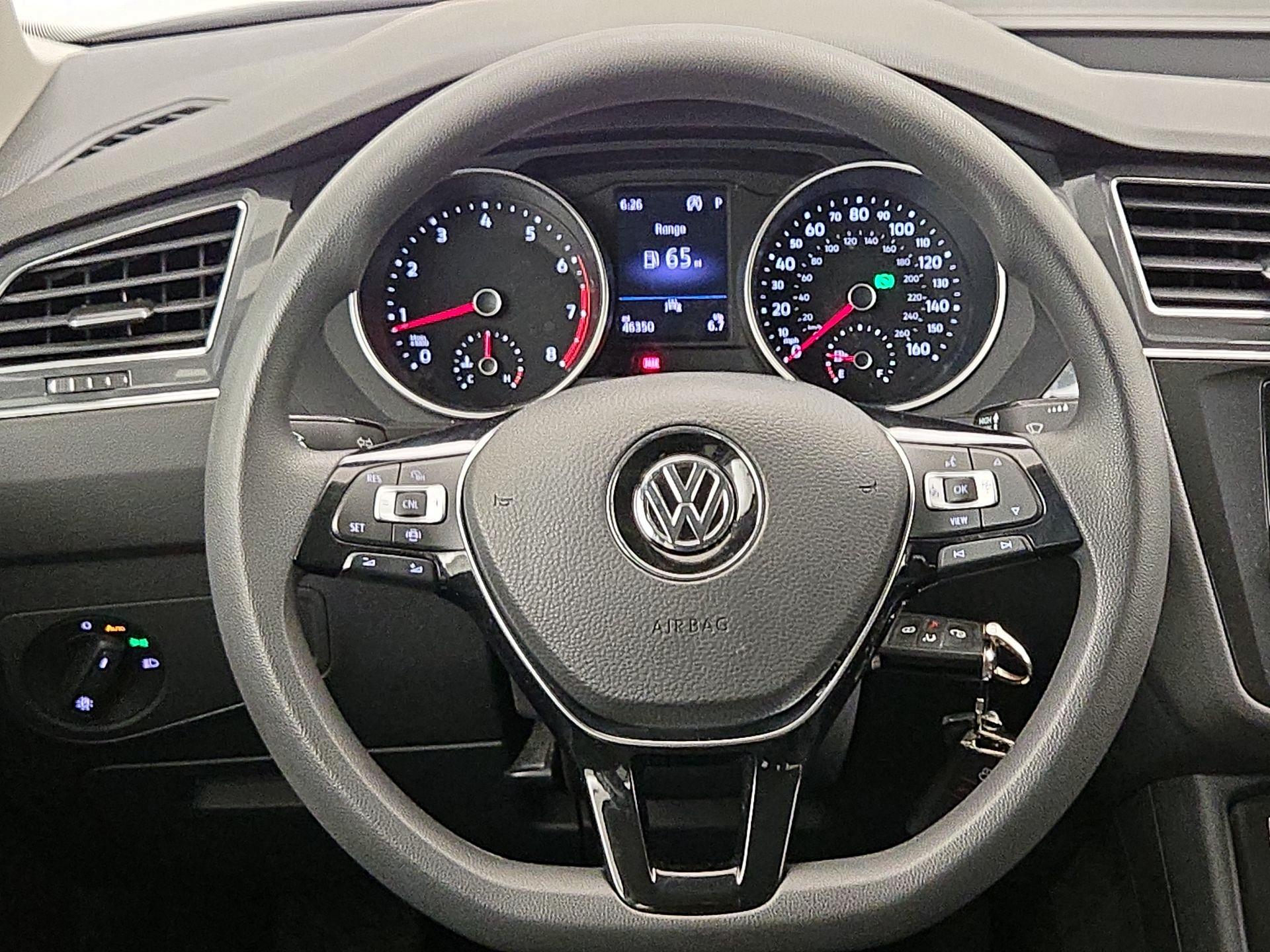 Thumbnail: 2021 Volkswagen Tiguan - 10
