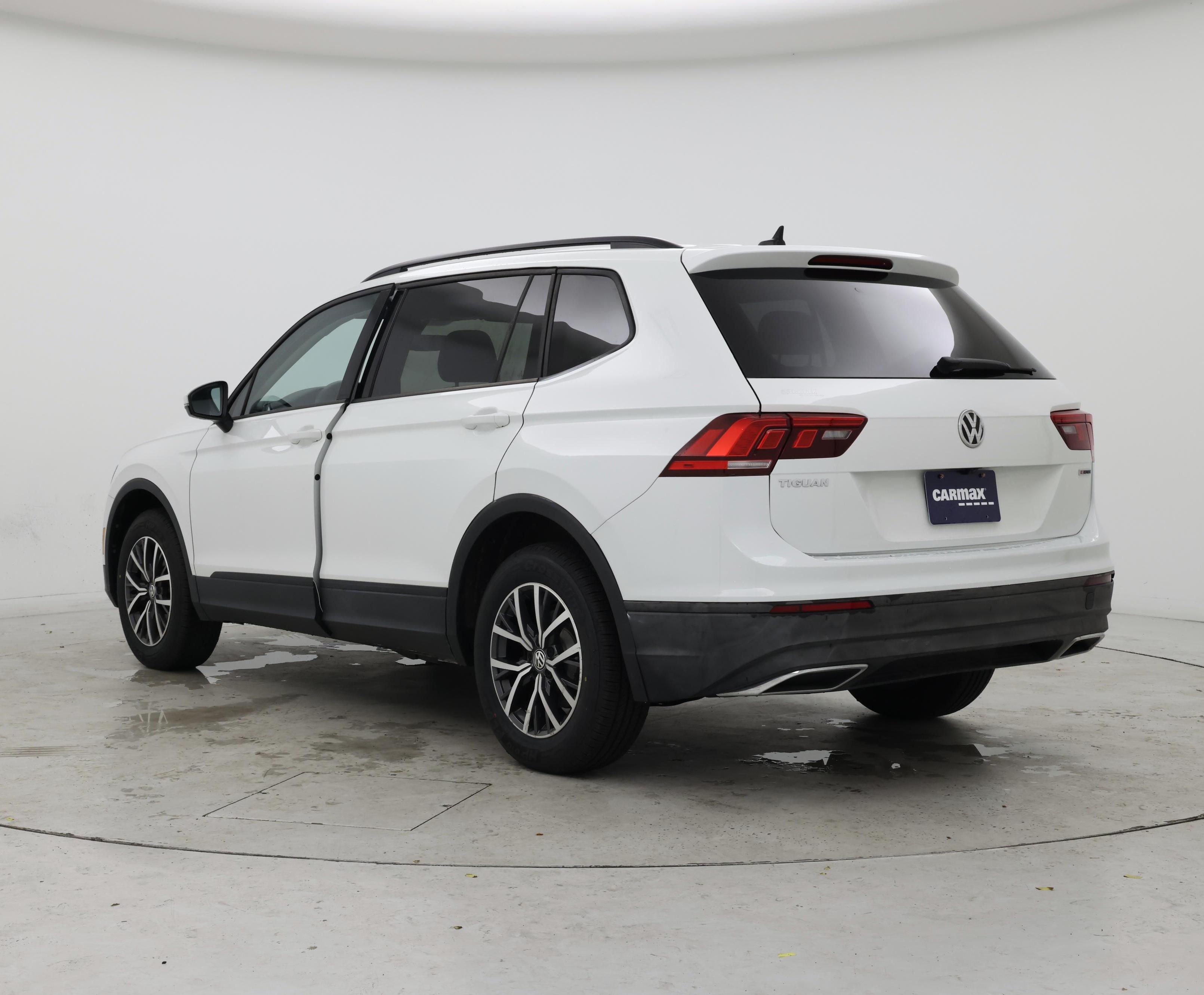 Thumbnail: 2021 Volkswagen Tiguan - 2