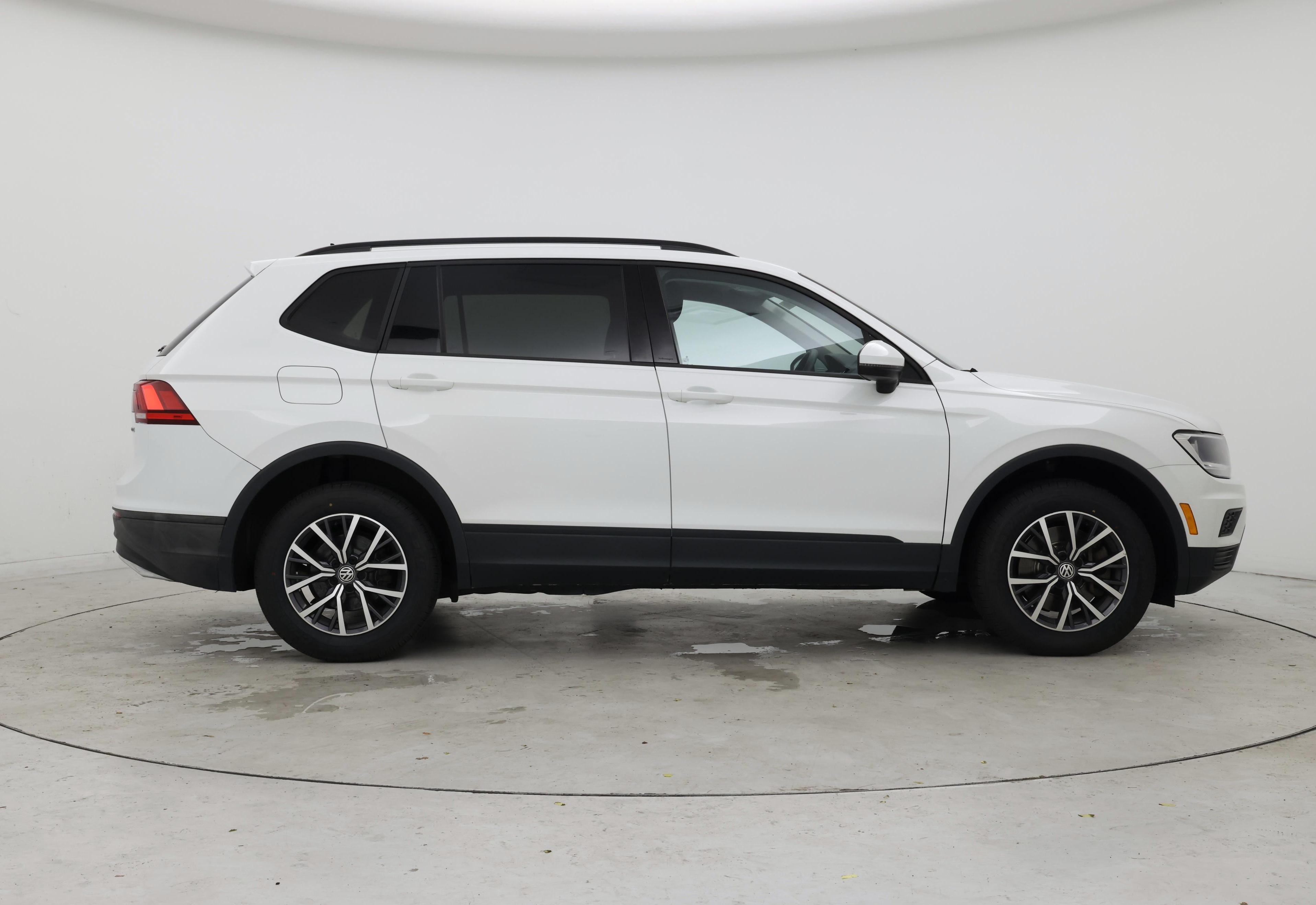 Thumbnail: 2021 Volkswagen Tiguan - 7