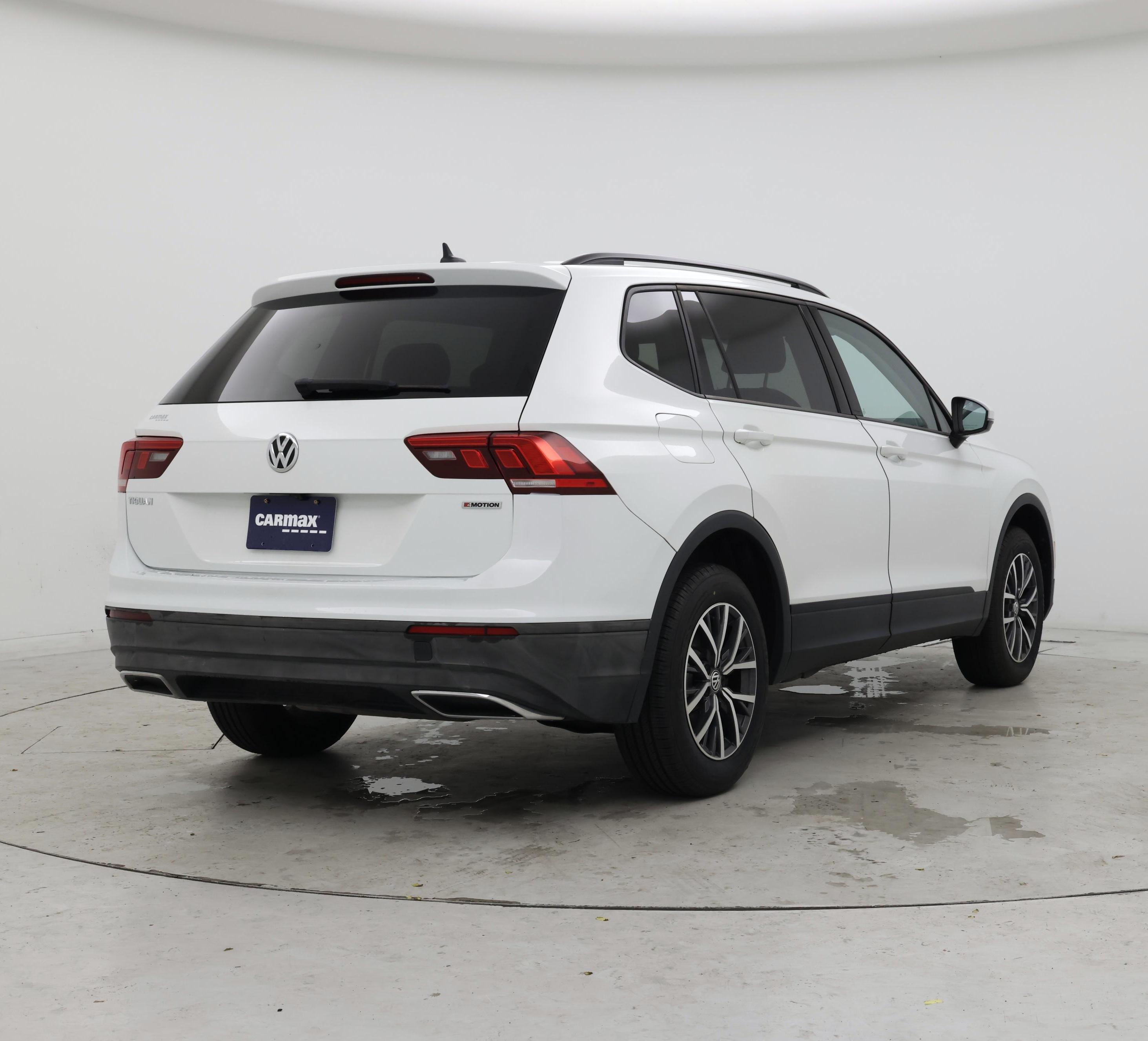 Thumbnail: 2021 Volkswagen Tiguan - 8