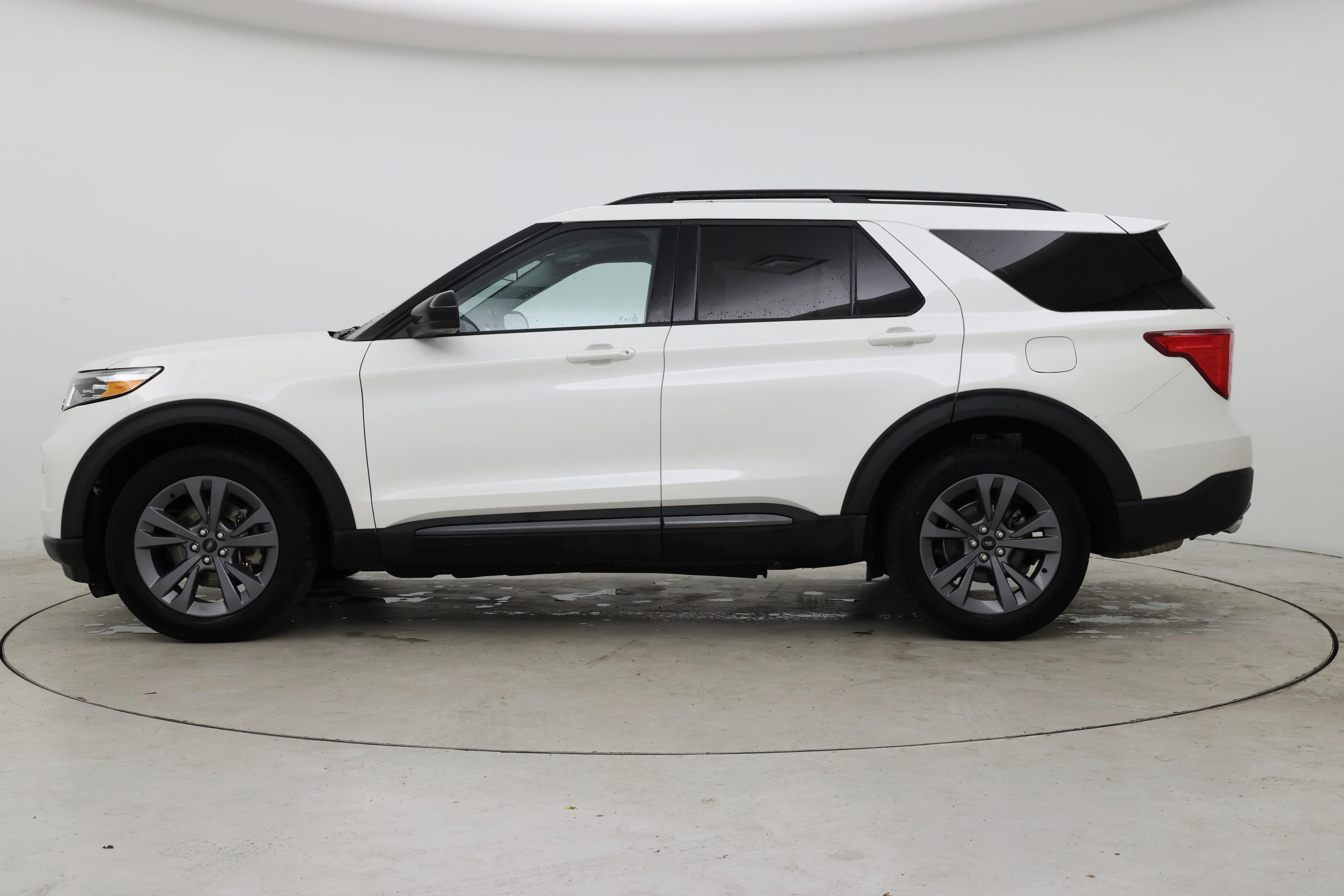Thumbnail: 2024 Ford Explorer - 3