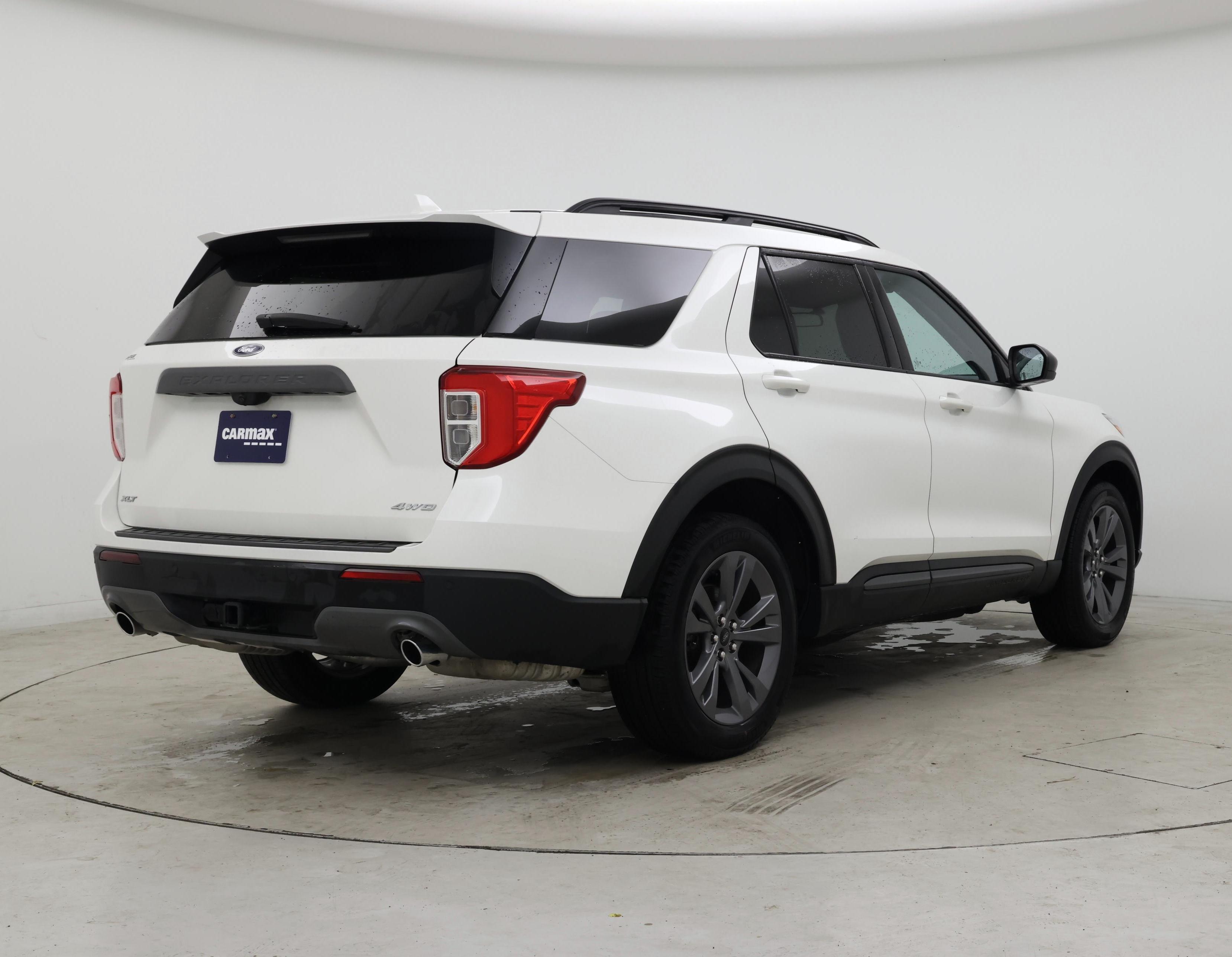 Thumbnail: 2024 Ford Explorer - 8