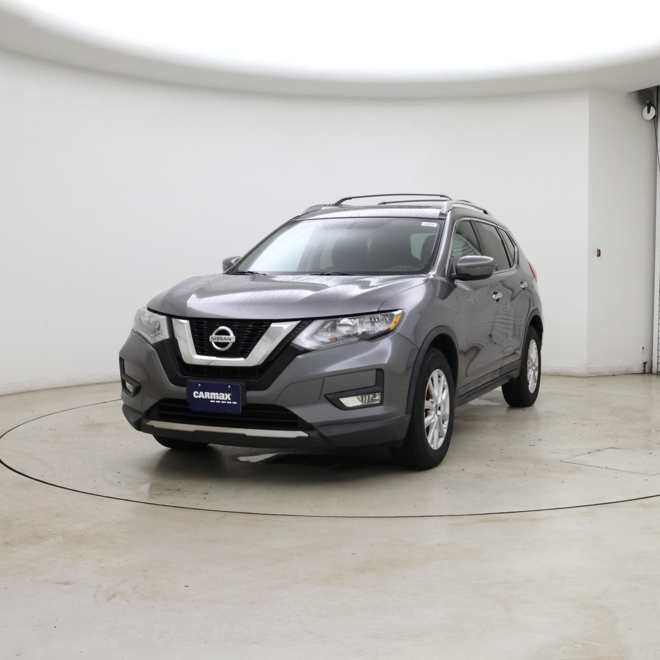 Thumbnail: 2017 Nissan Rogue - 4