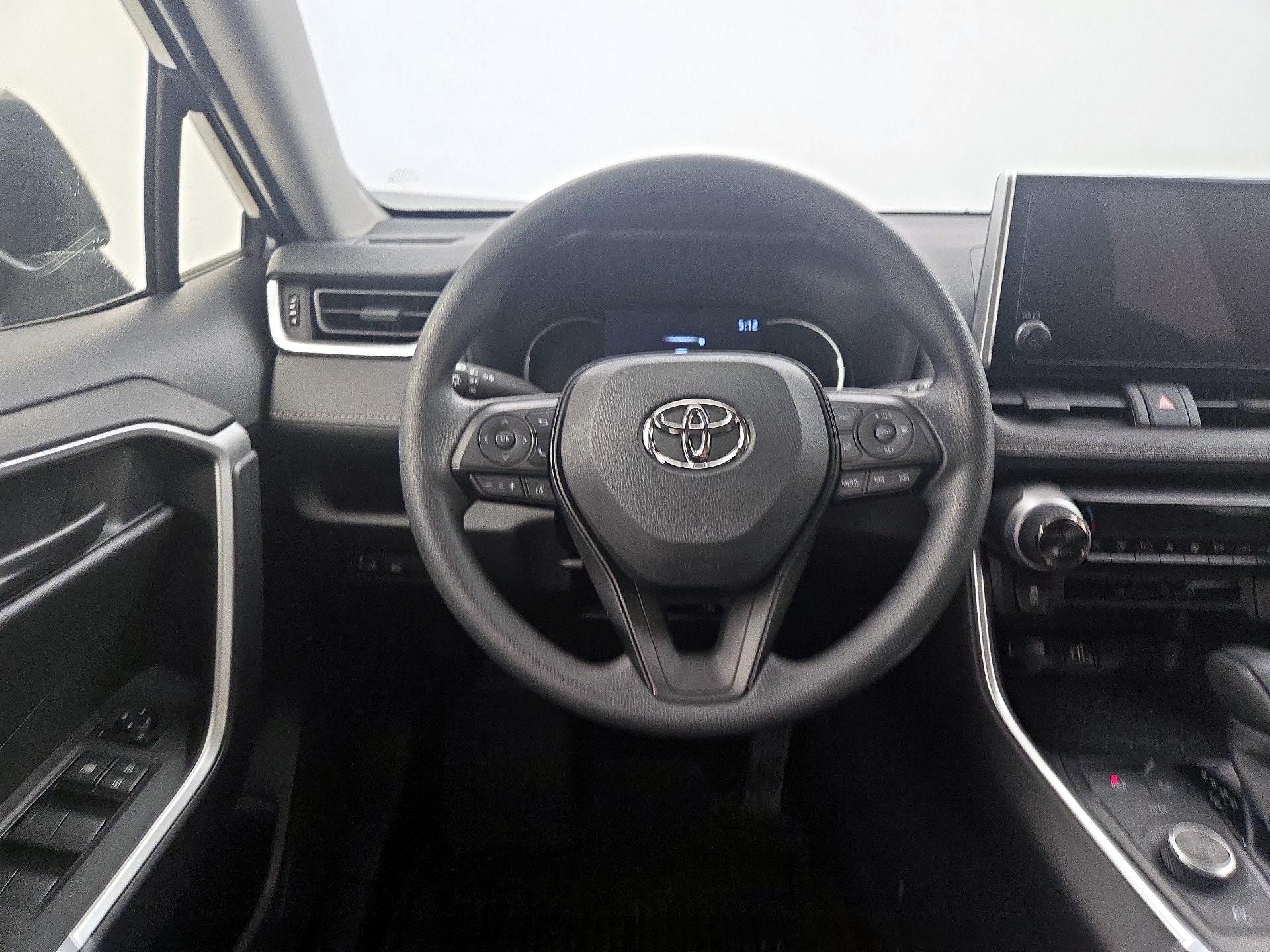 Thumbnail: 2025 Toyota RAV4 - 10