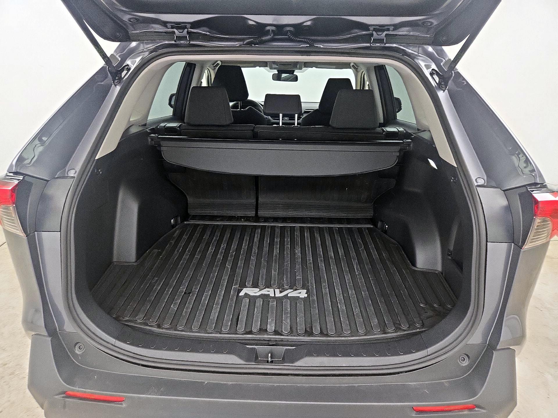 Thumbnail: 2025 Toyota RAV4 - 20