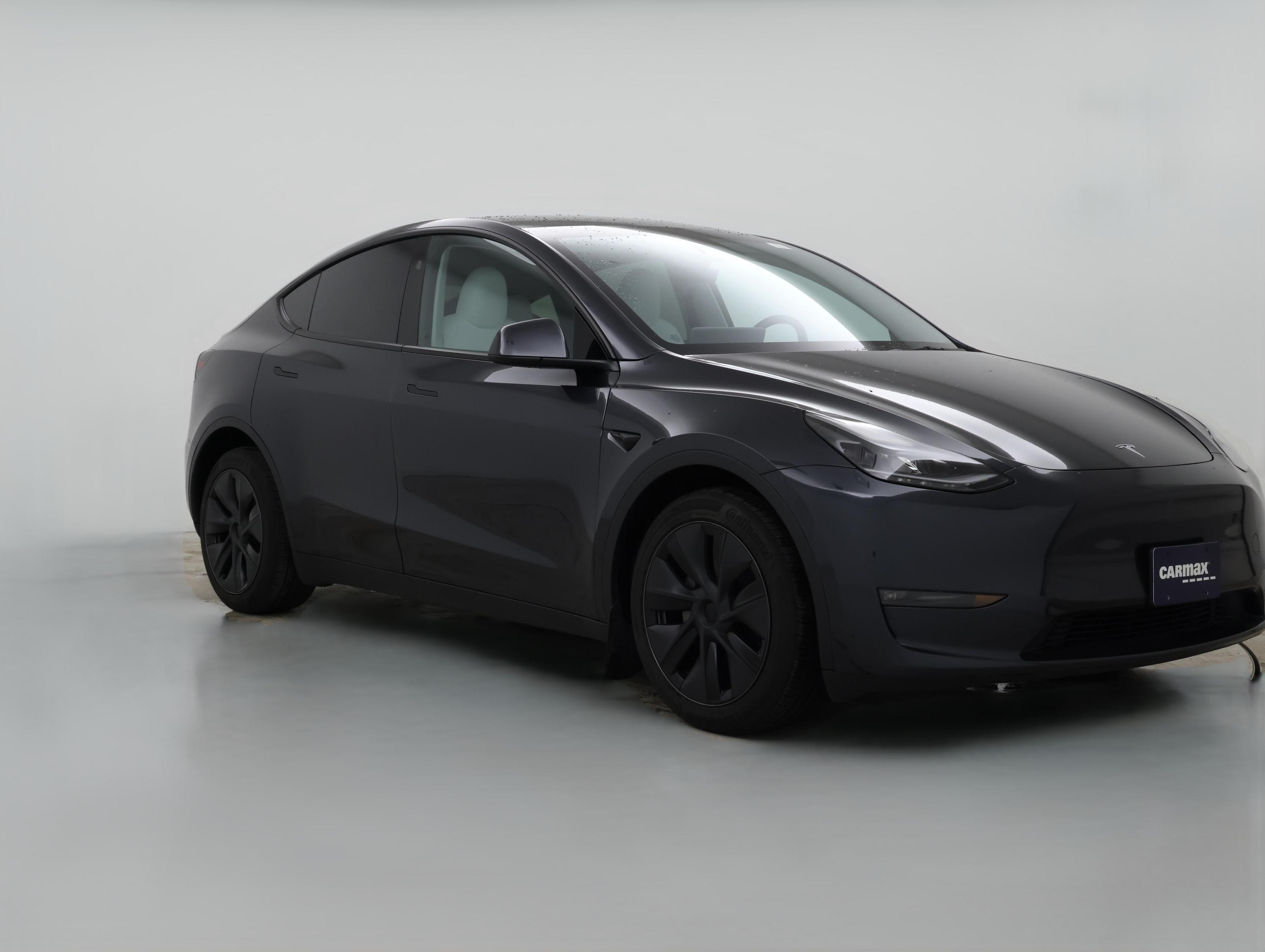 Thumbnail: 2025 Tesla Model Y - 1