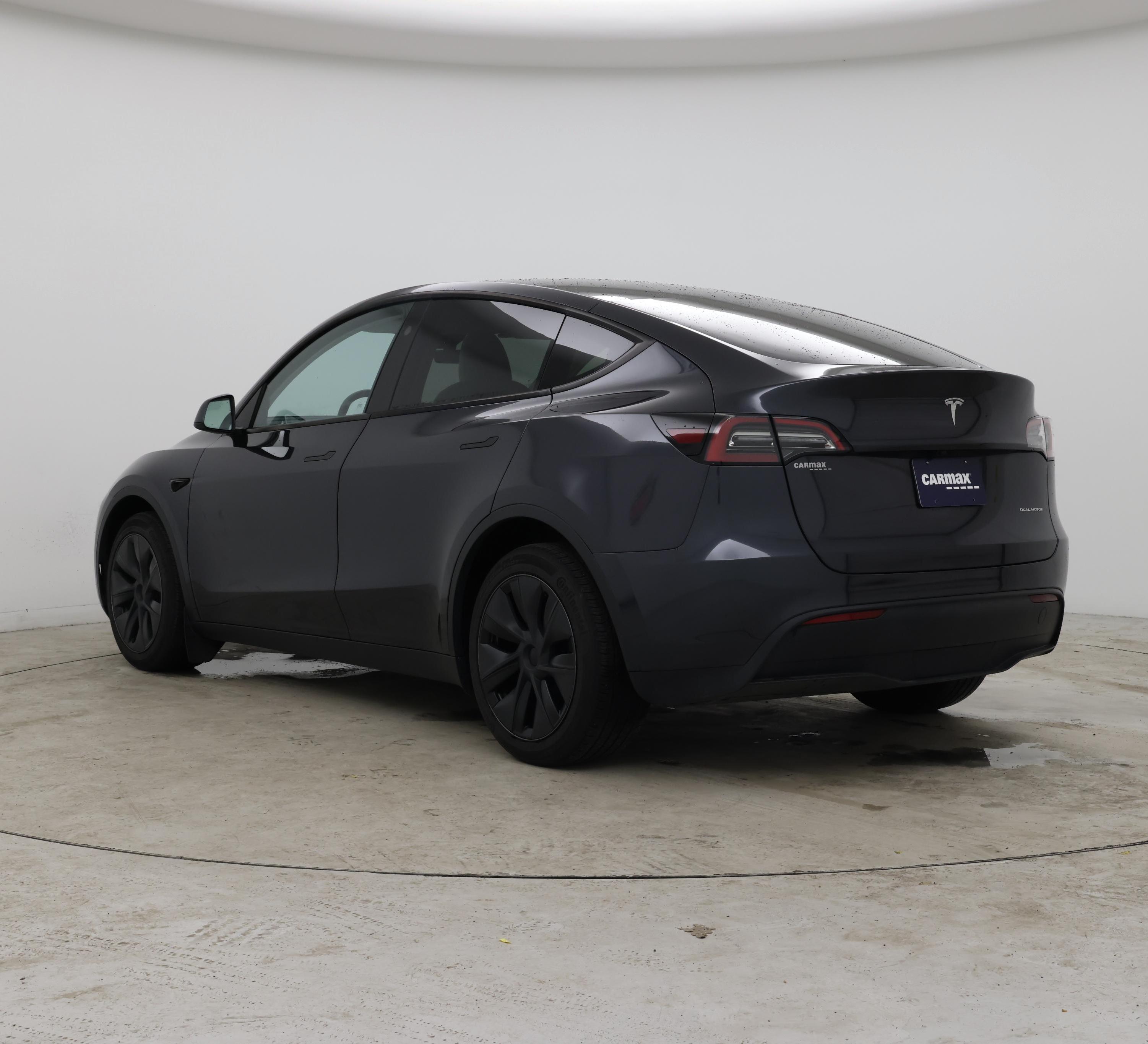 Thumbnail: 2025 Tesla Model Y - 2