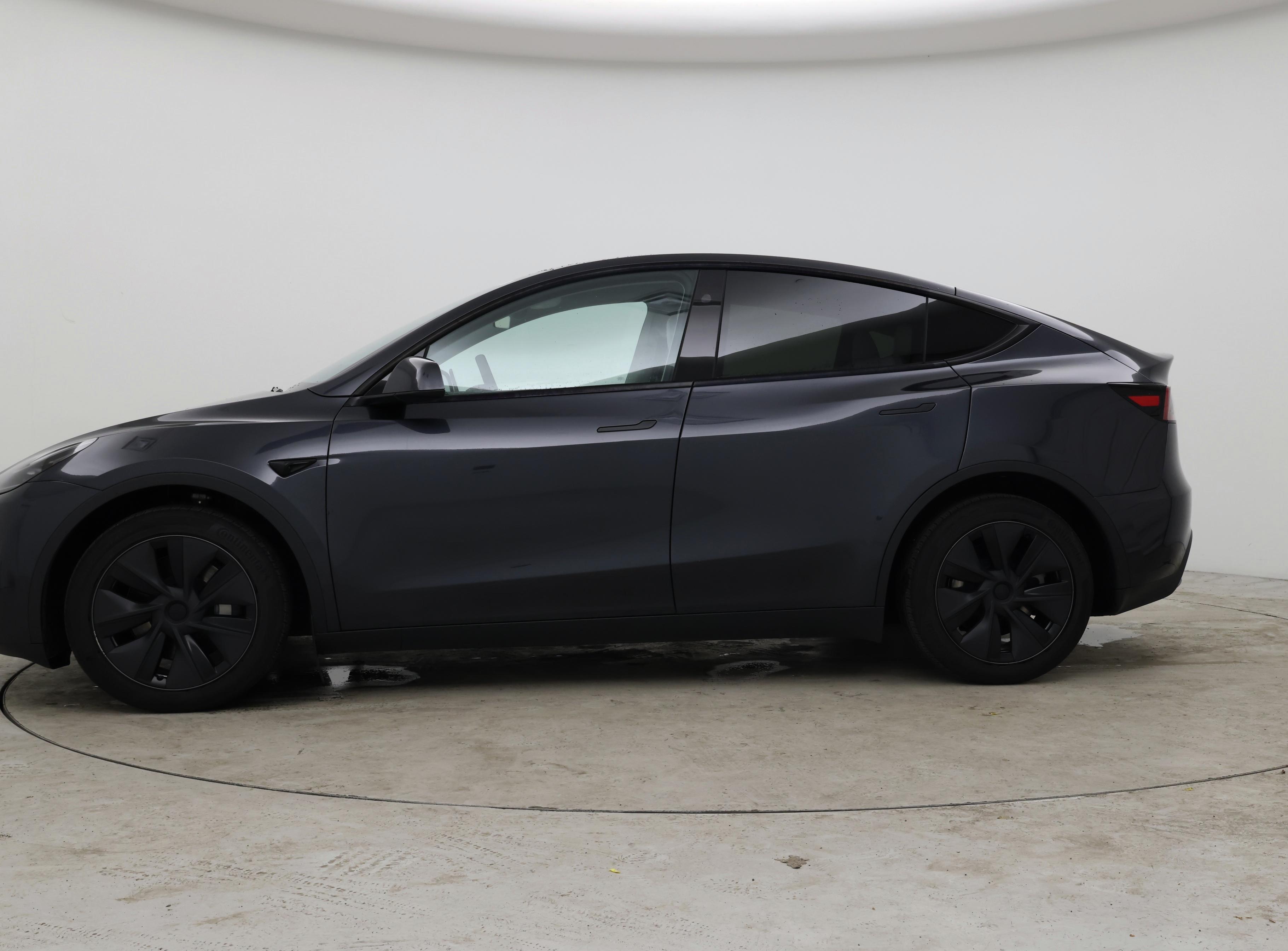 Thumbnail: 2025 Tesla Model Y - 3