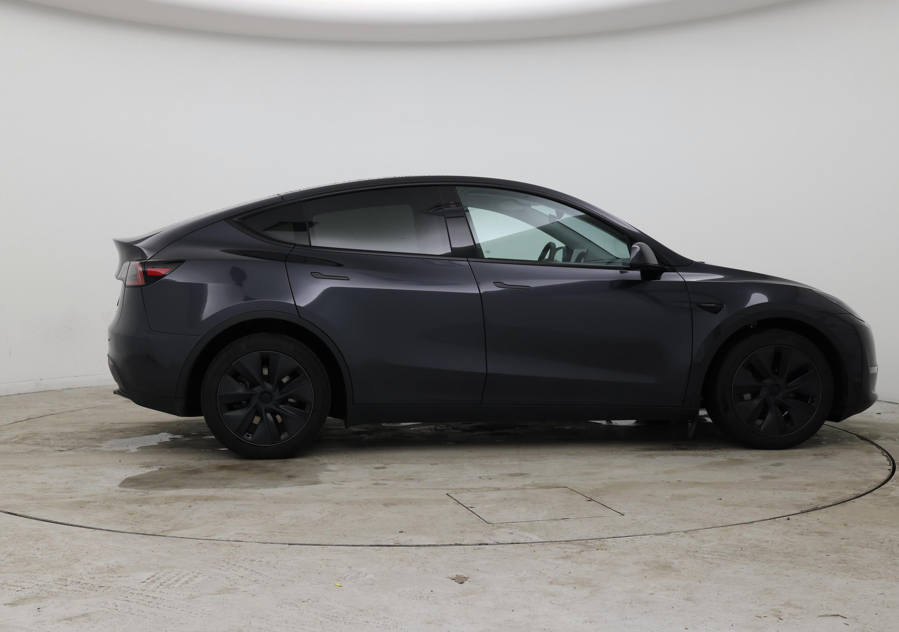 Thumbnail: 2025 Tesla Model Y - 7