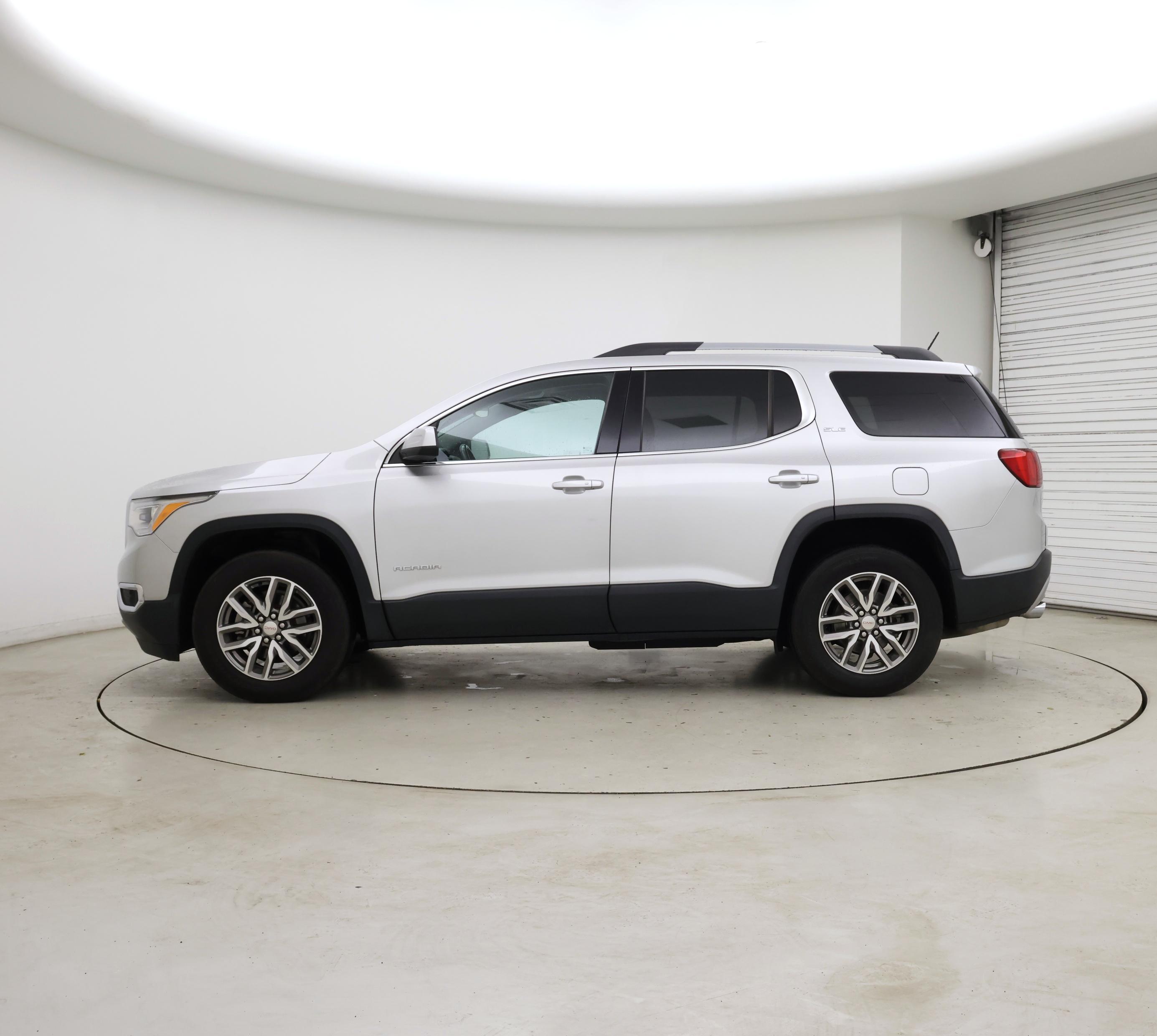 Thumbnail: 2019 GMC Acadia - 3