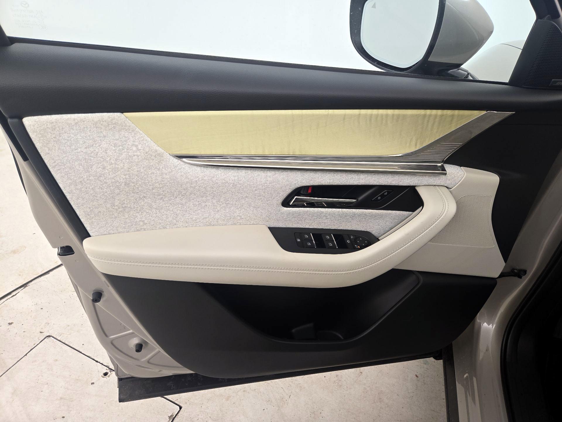 Thumbnail: 2024 Mazda CX-90 - 12