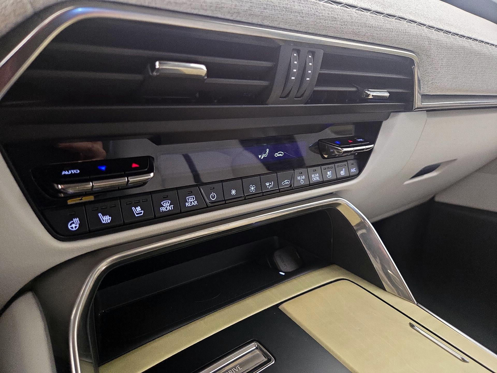 Thumbnail: 2024 Mazda CX-90 - 15