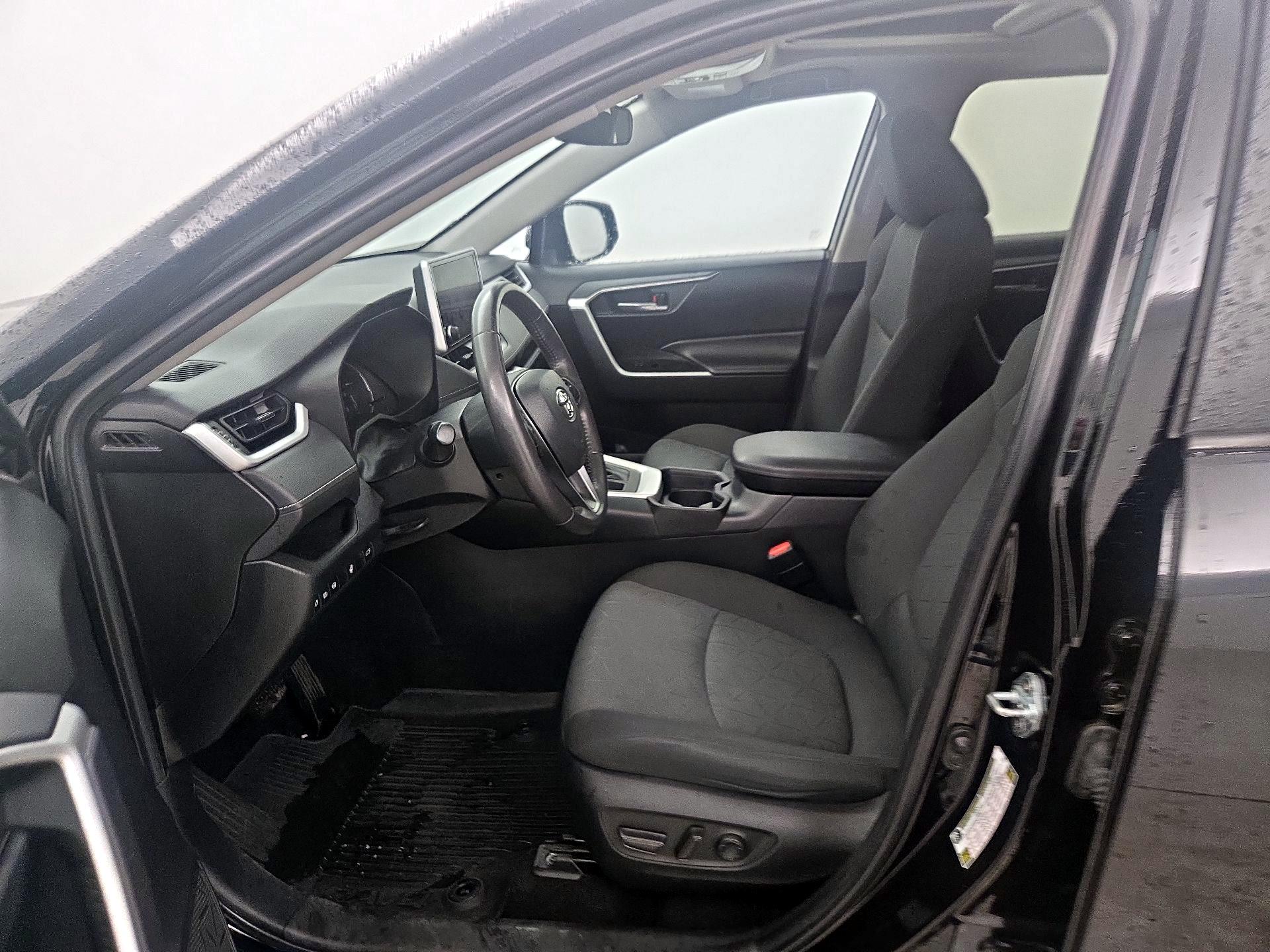 Thumbnail: 2023 Toyota RAV4 - 11