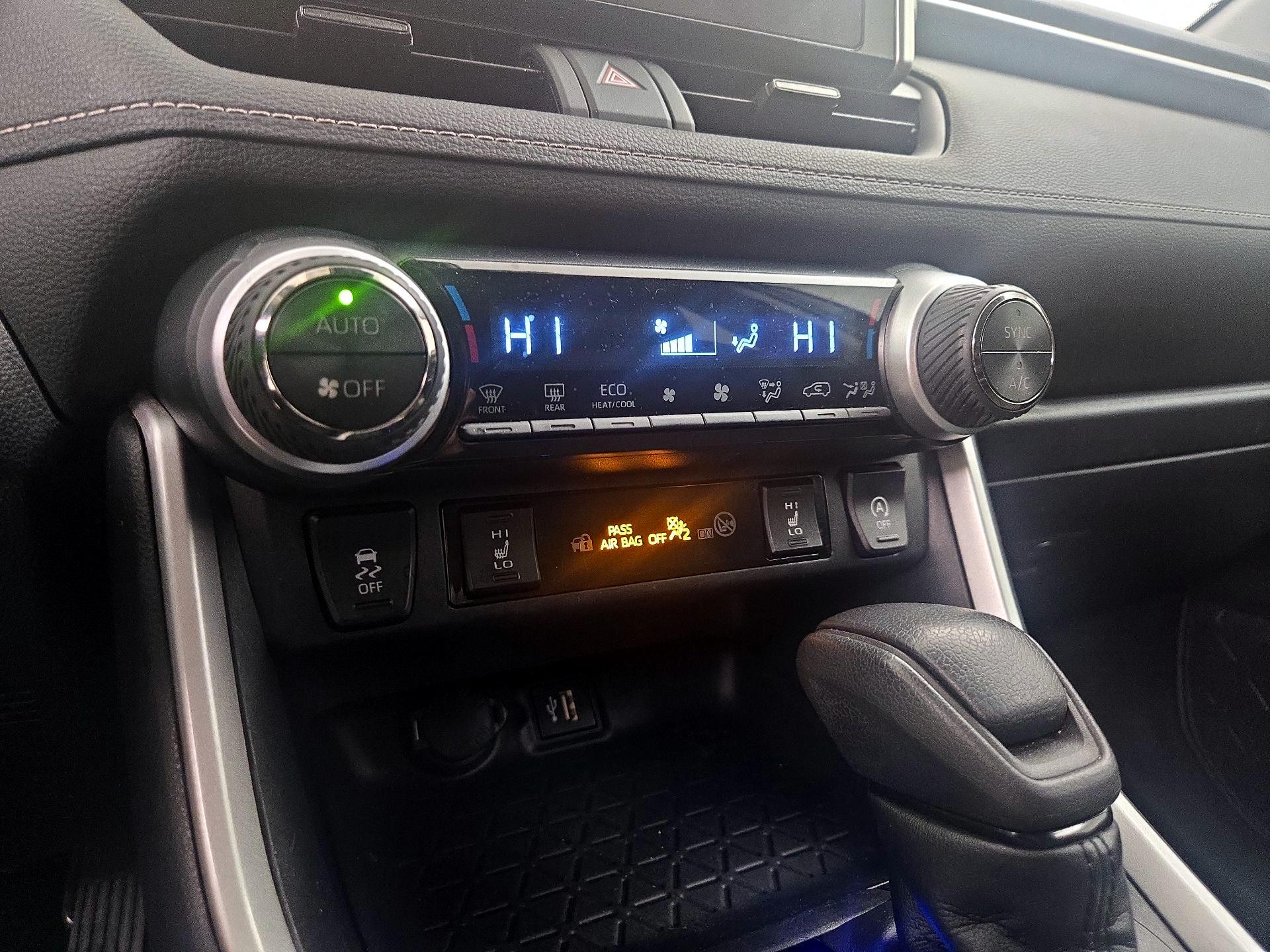 Thumbnail: 2023 Toyota RAV4 - 16