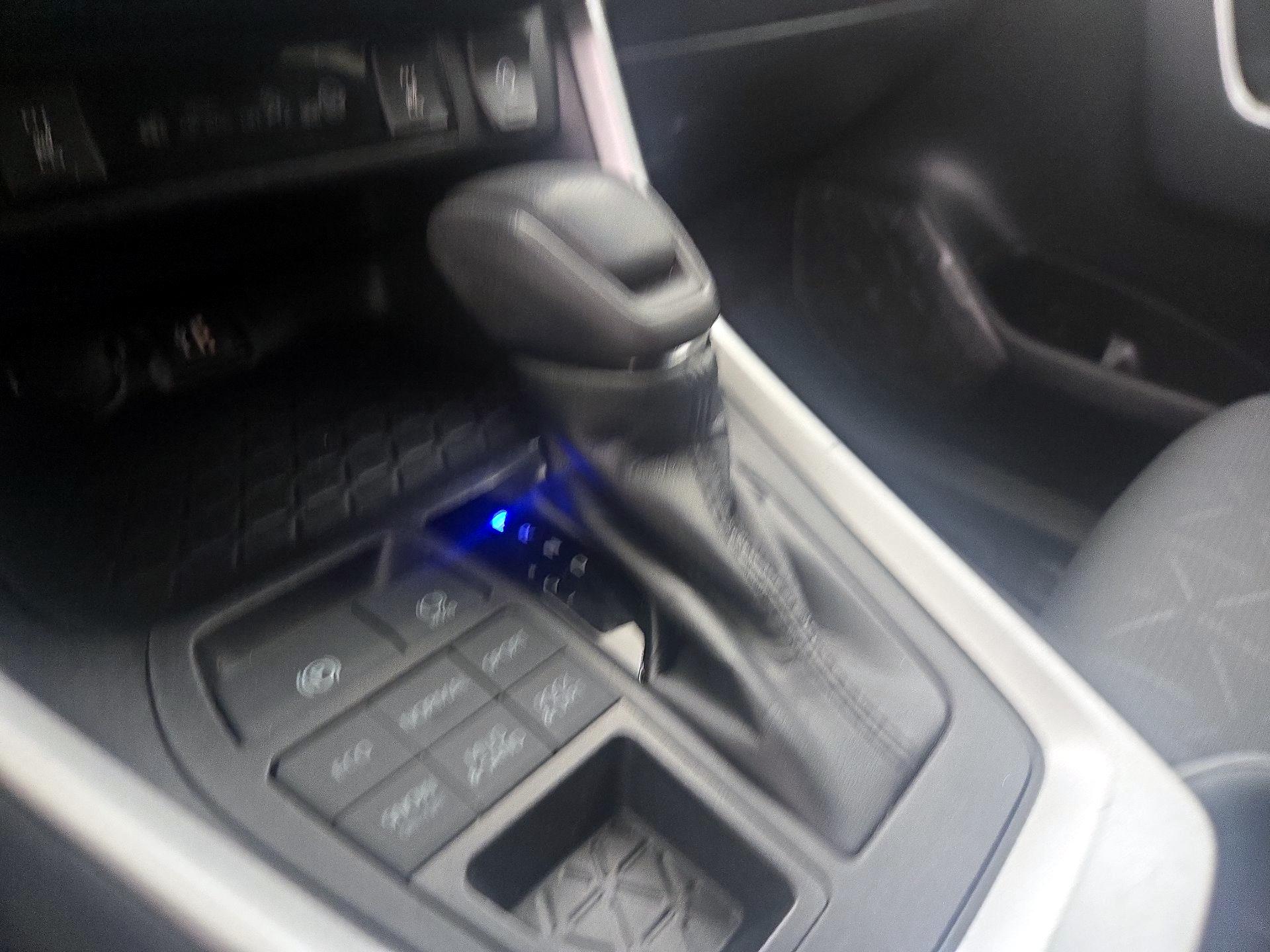 Thumbnail: 2023 Toyota RAV4 - 17