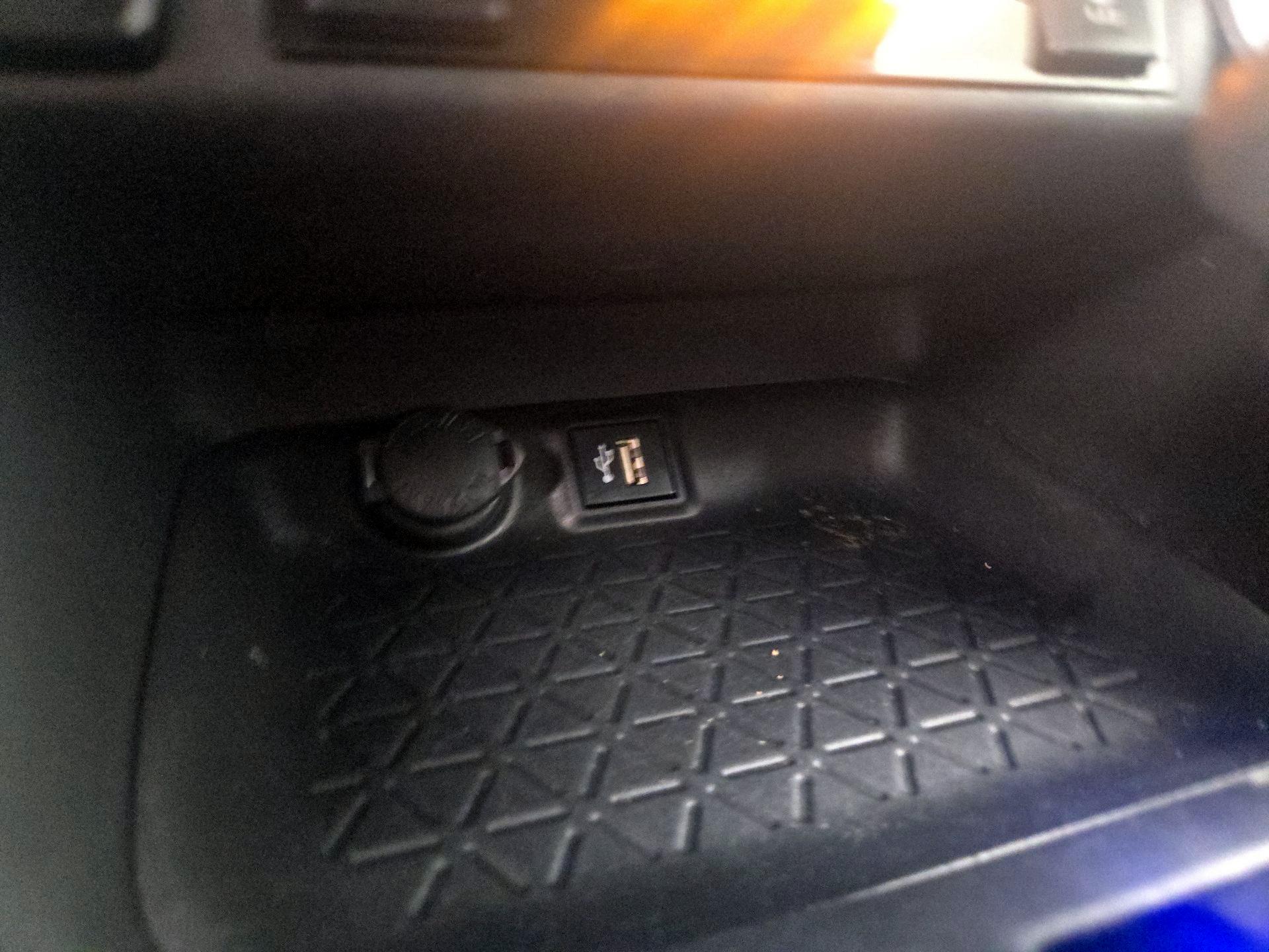 Thumbnail: 2023 Toyota RAV4 - 18