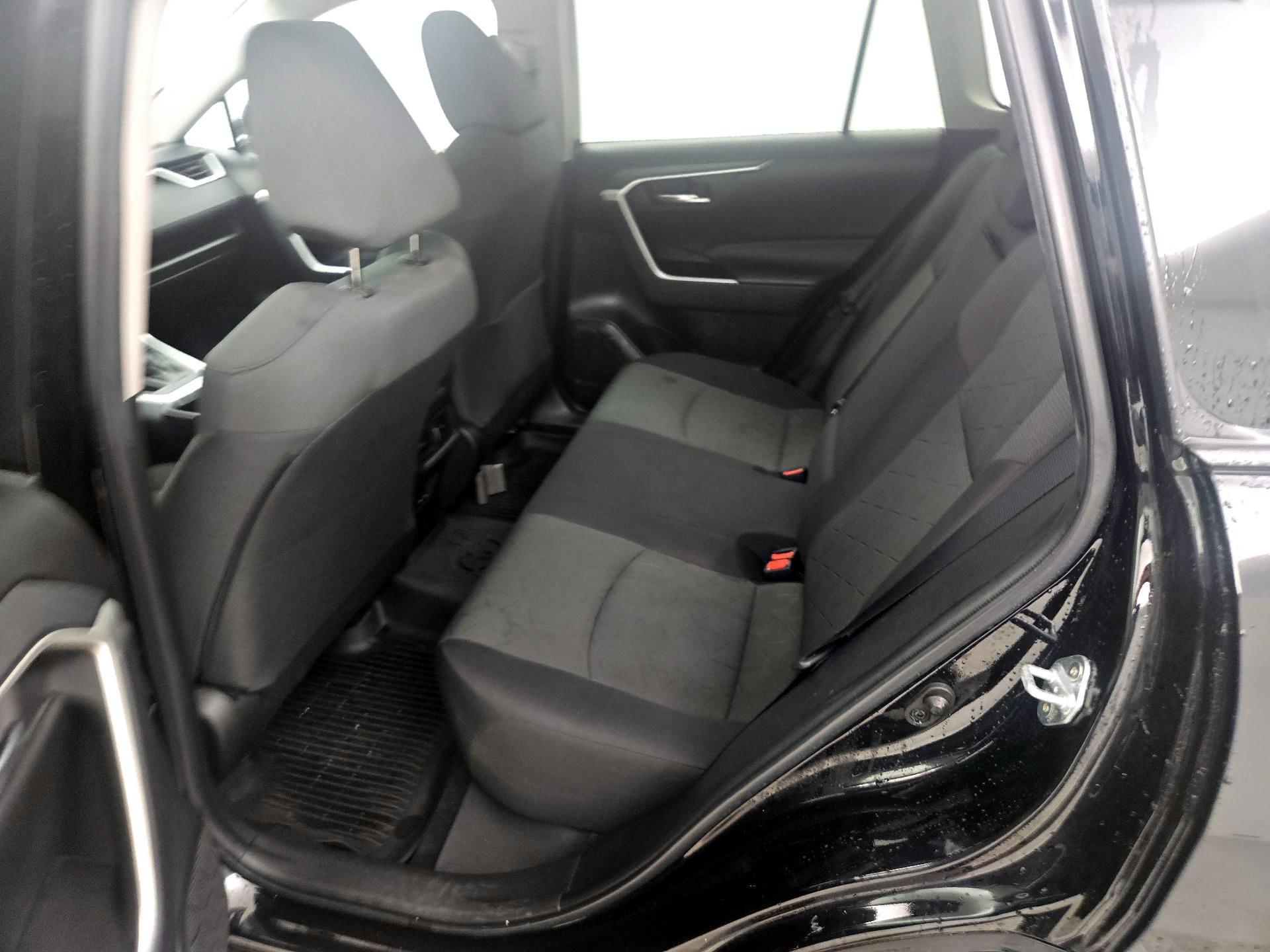 Thumbnail: 2023 Toyota RAV4 - 20