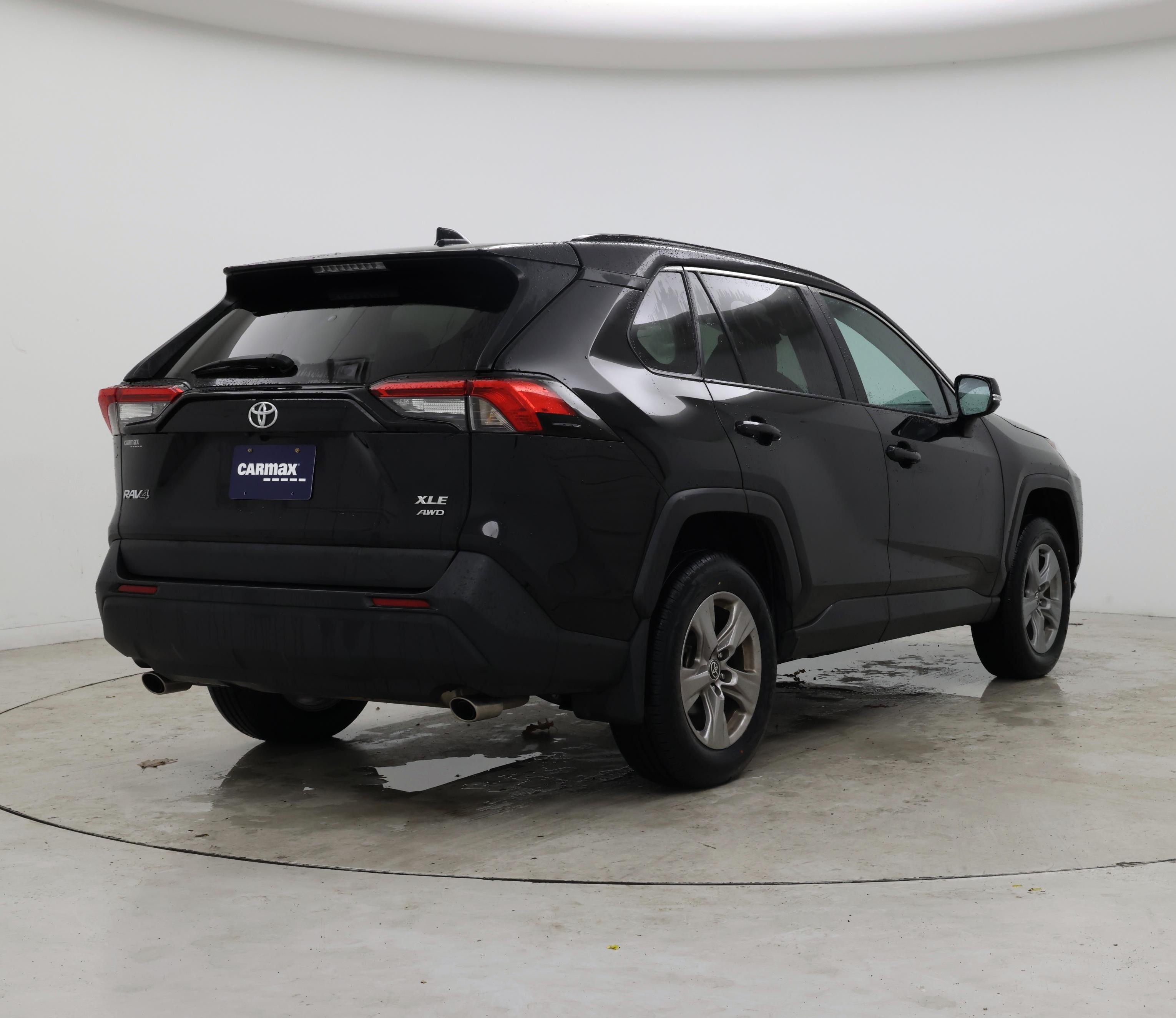 Thumbnail: 2023 Toyota RAV4 - 8