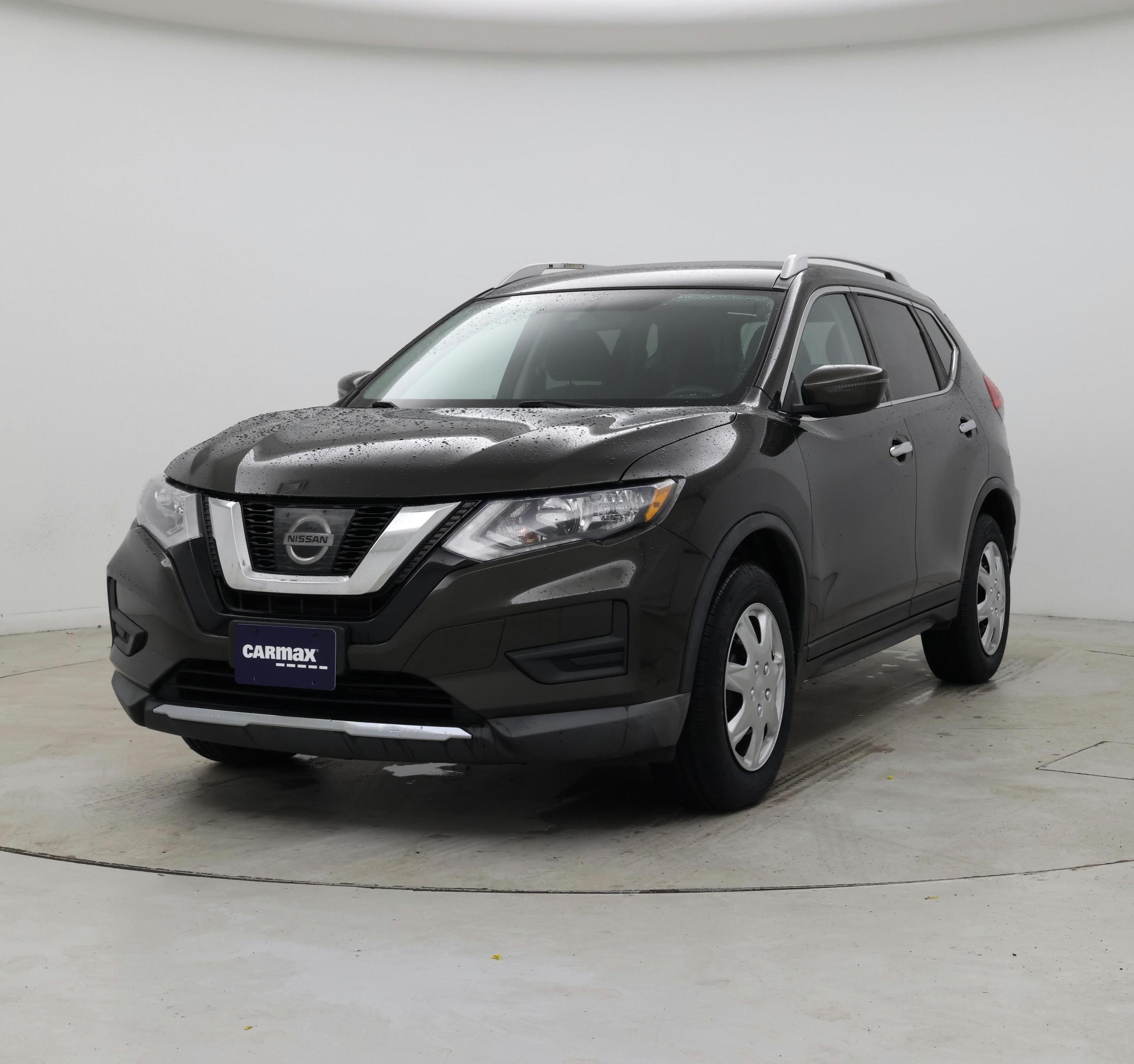 Thumbnail: 2017 Nissan Rogue - 4