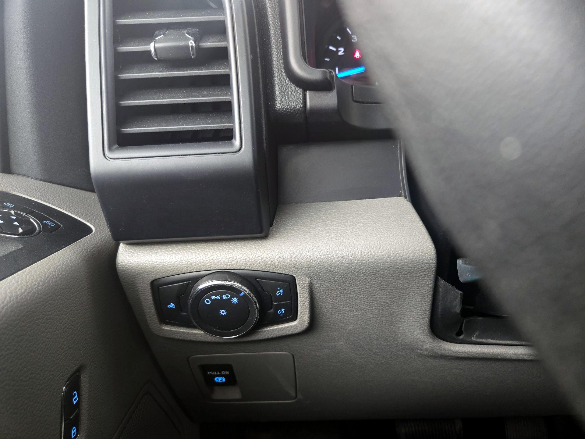 Thumbnail: 2016 Ford F-150 - 13