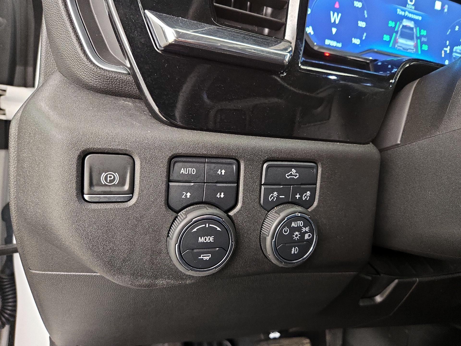 Thumbnail: 2023 Chevrolet Silverado 1500 - 13