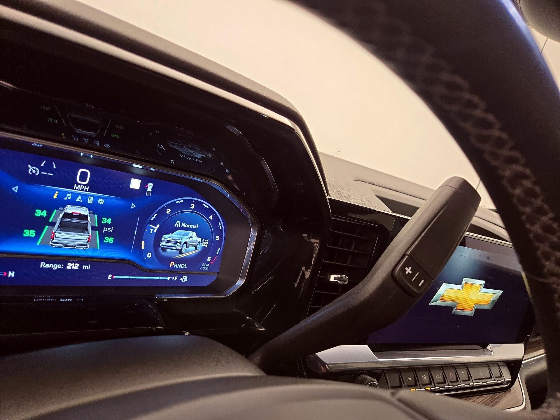 Thumbnail: 2023 Chevrolet Silverado 1500 - 17