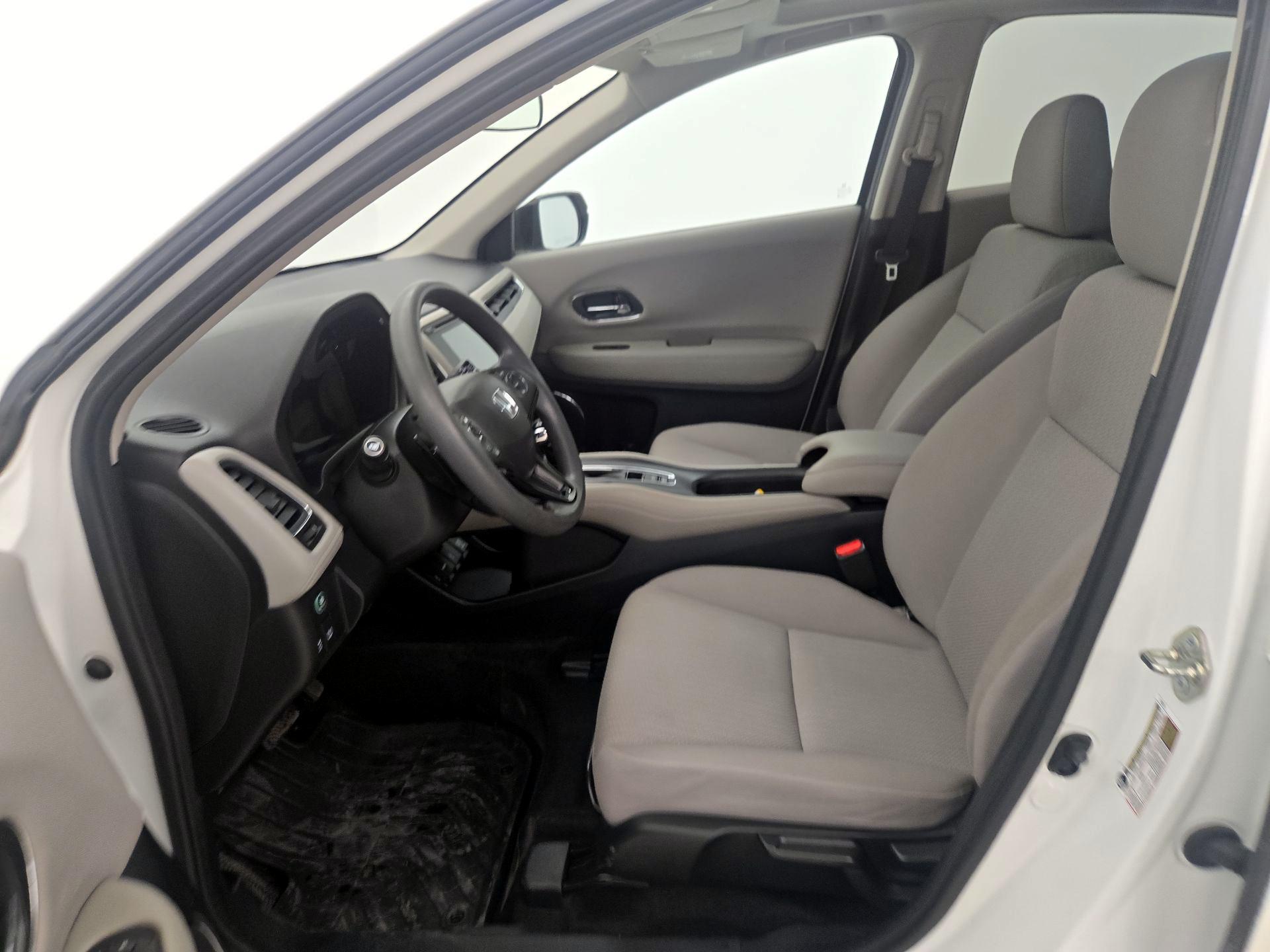 Thumbnail: 2017 Honda HR-V - 11