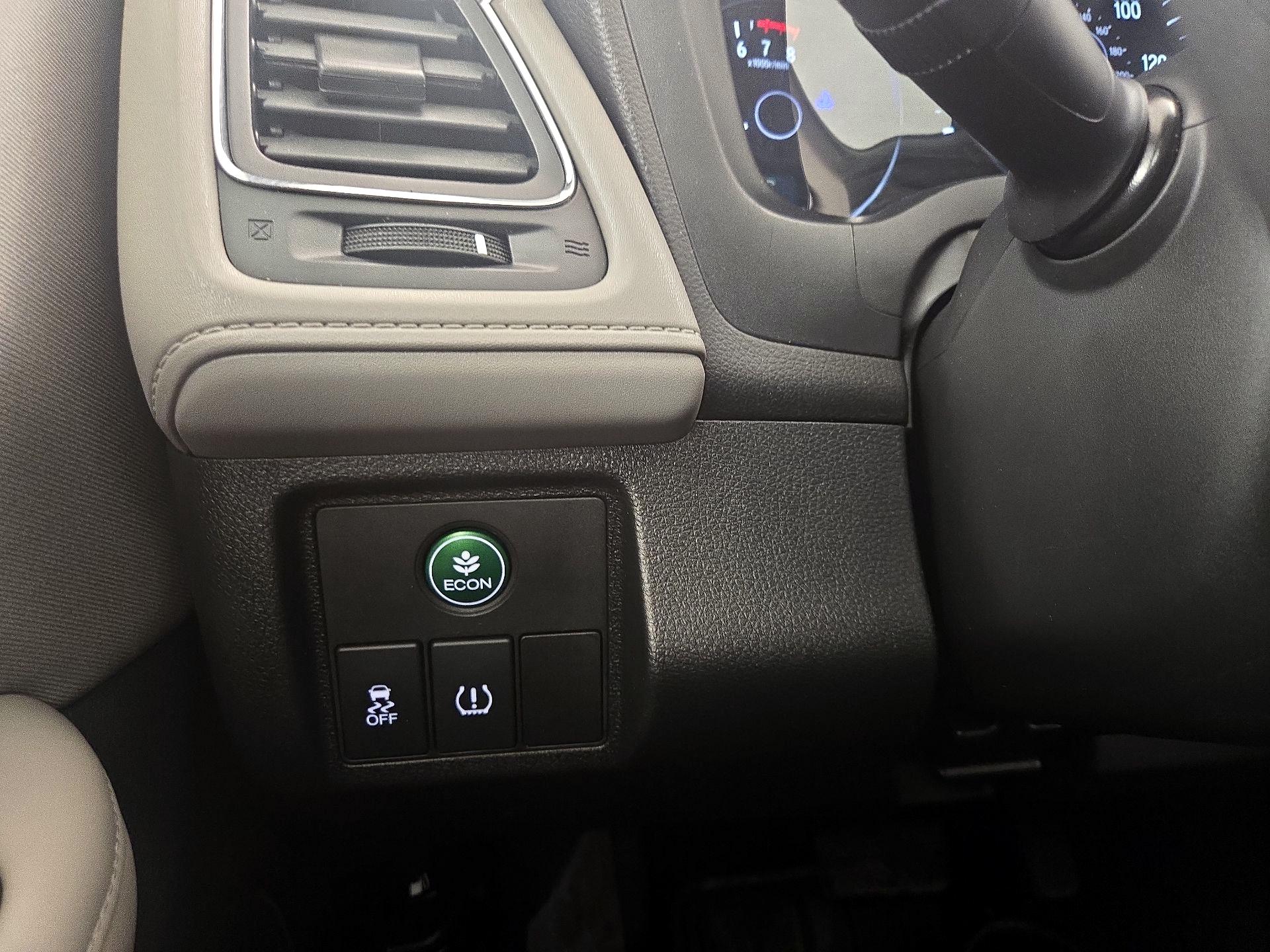 Thumbnail: 2017 Honda HR-V - 14