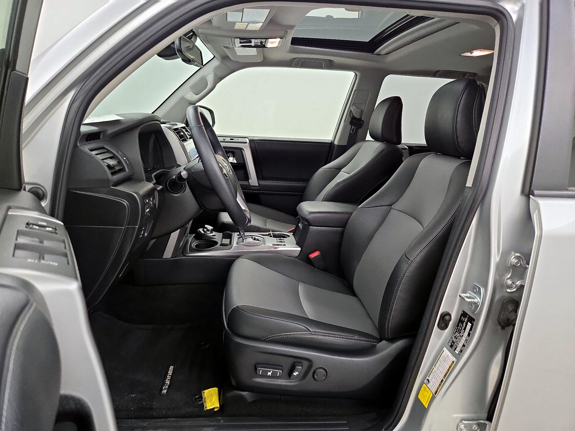 Thumbnail: 2020 Toyota 4Runner - 11