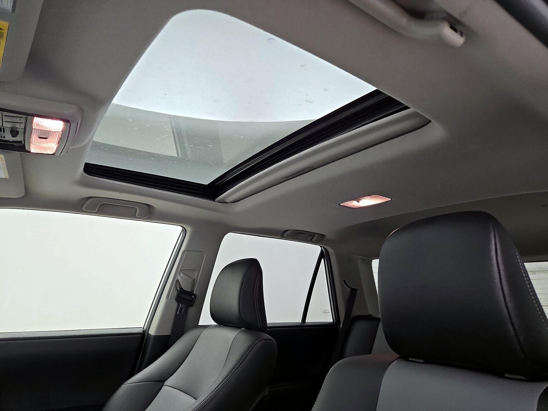 Thumbnail: 2020 Toyota 4Runner - 20