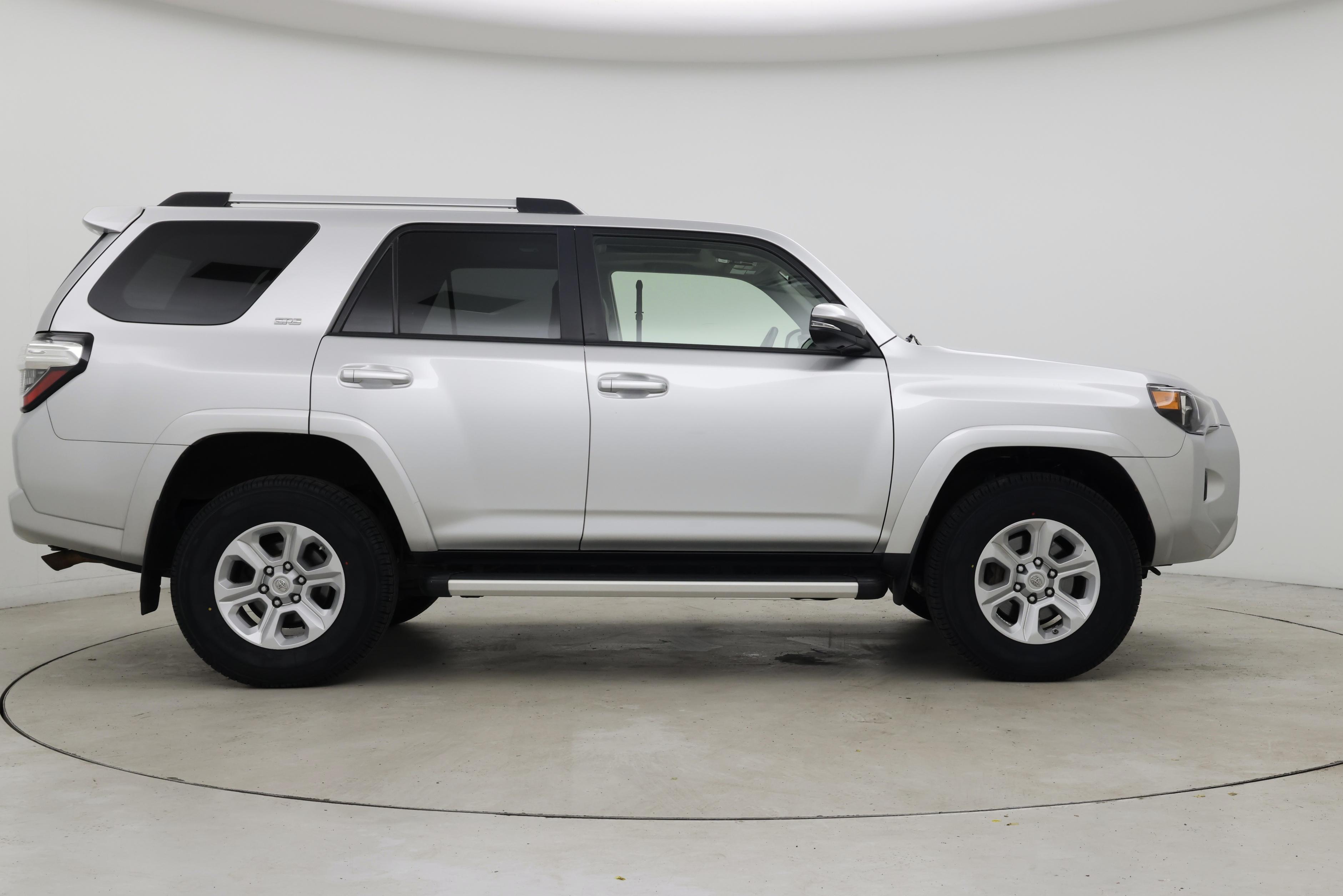 Thumbnail: 2020 Toyota 4Runner - 7