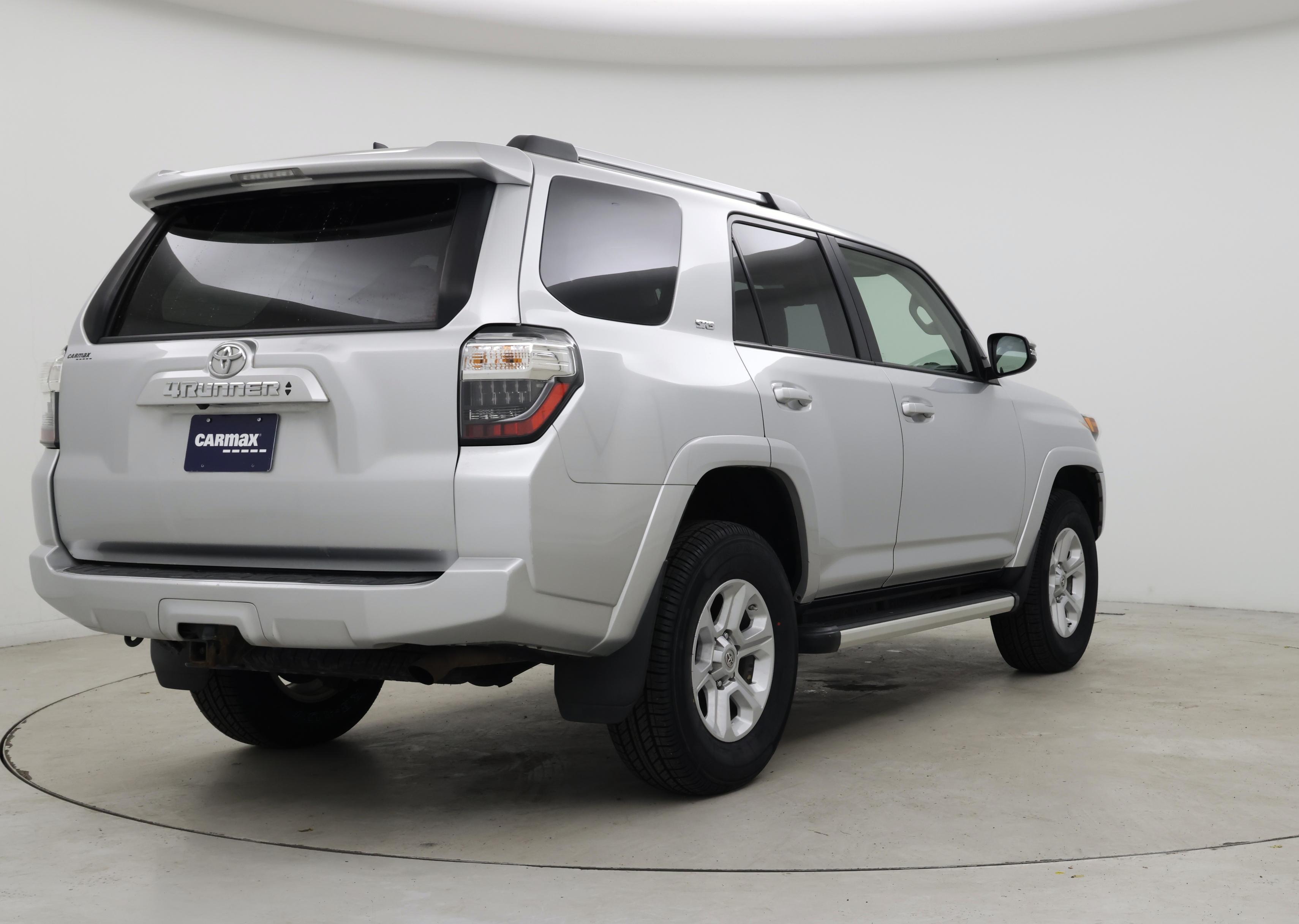 Thumbnail: 2020 Toyota 4Runner - 8