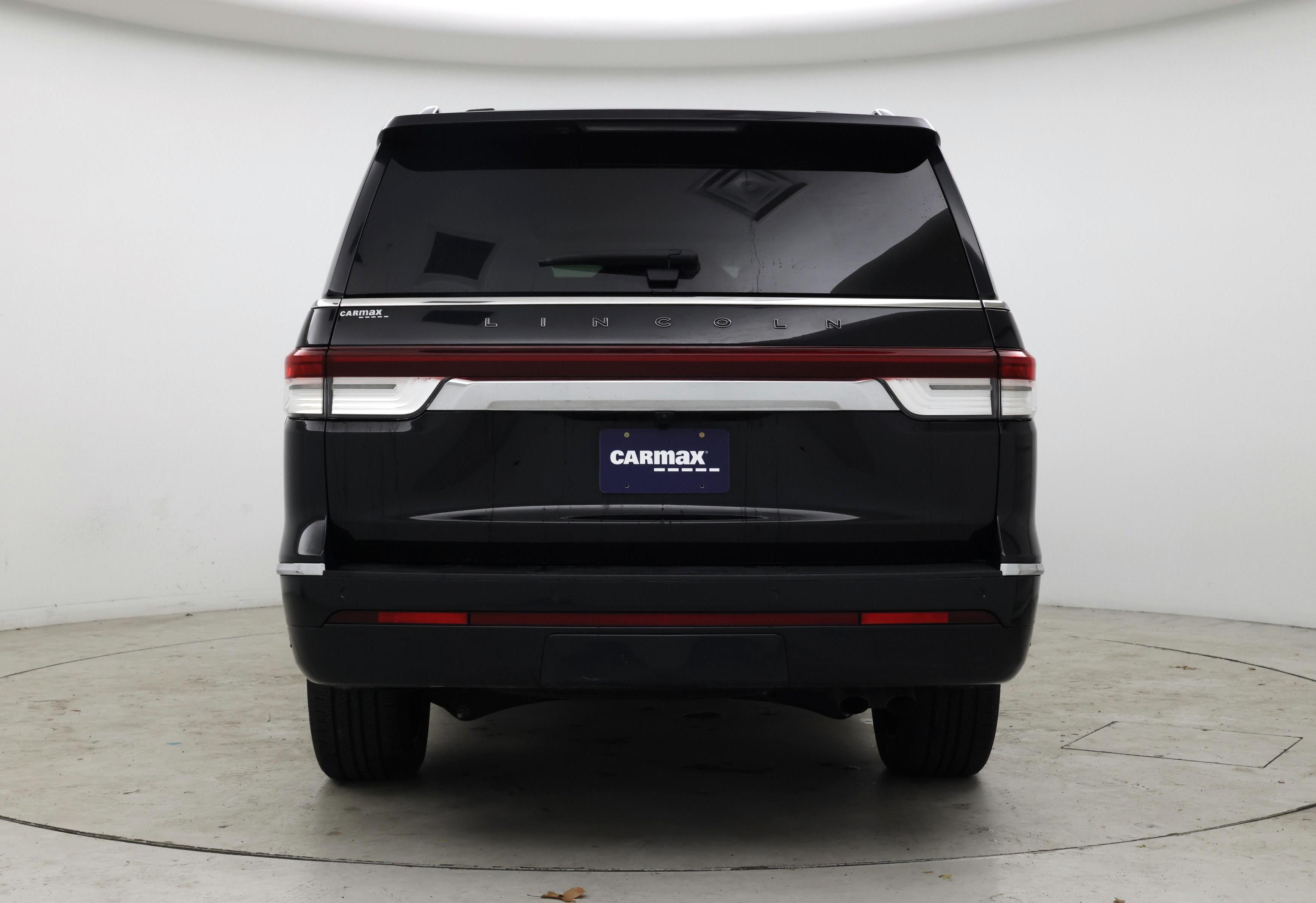 Thumbnail: 2023 Lincoln Navigator L - 6