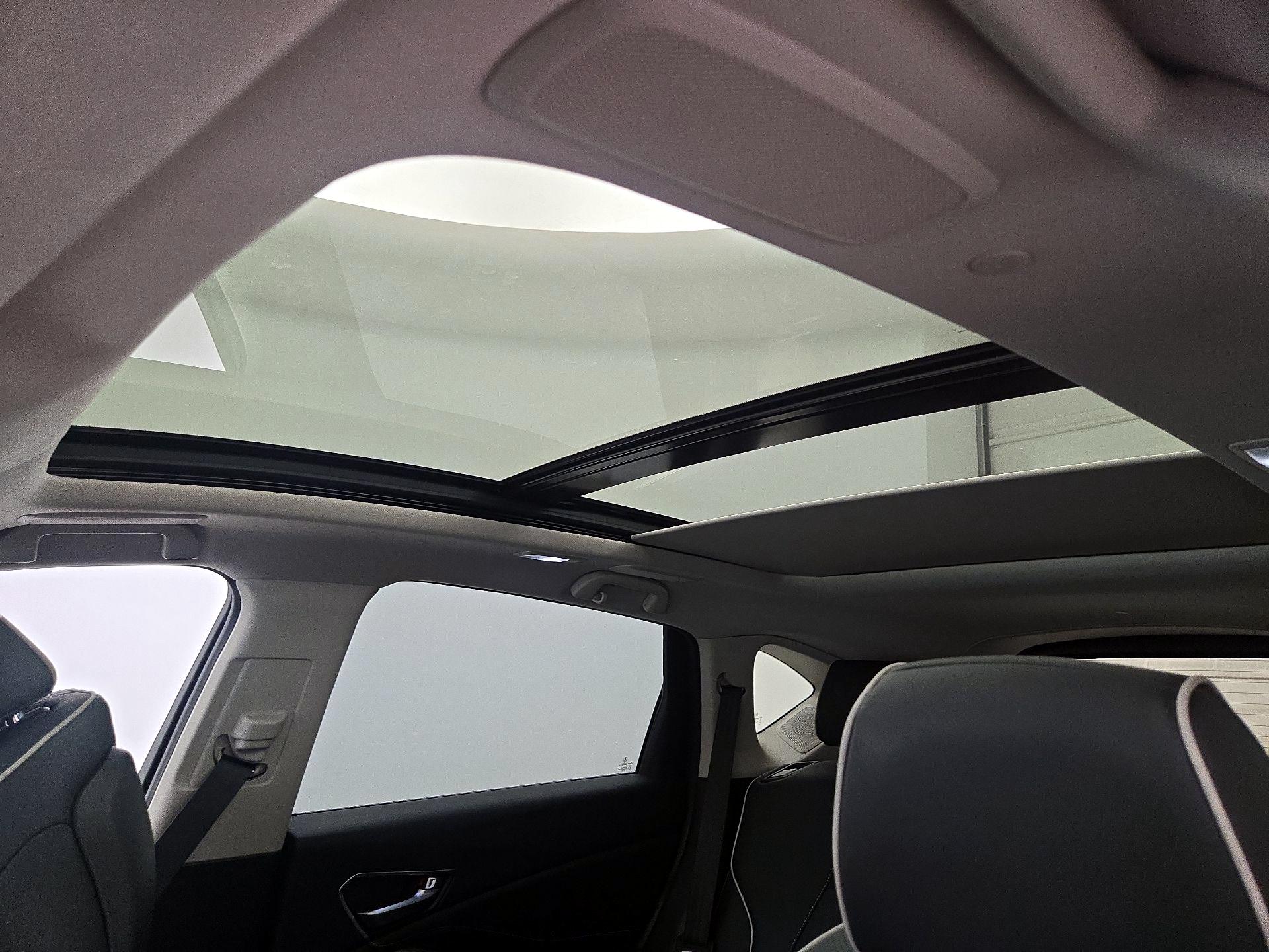 Thumbnail: 2021 Acura RDX - 19