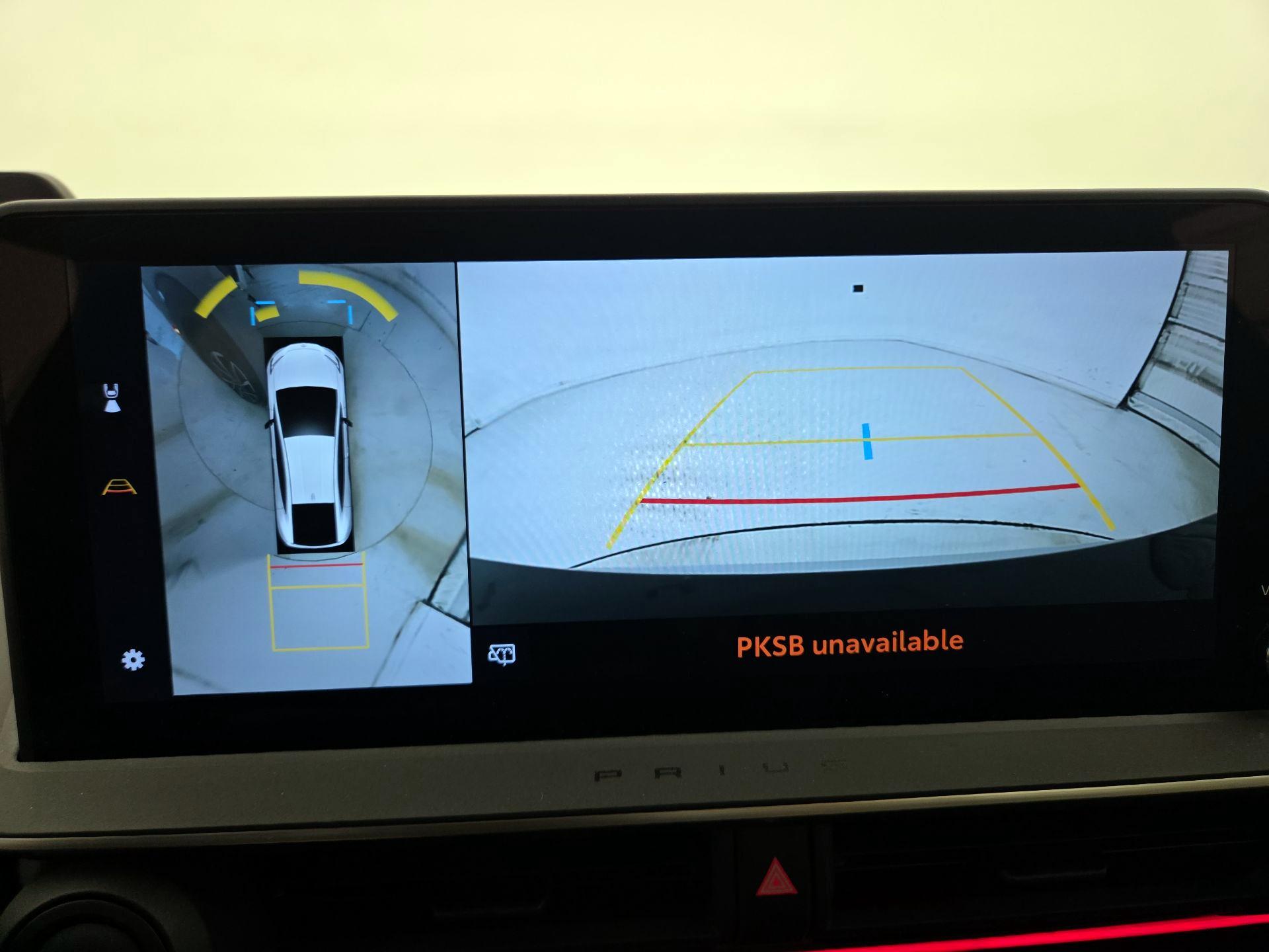 Thumbnail: 2024 Toyota Prius Prime - 14