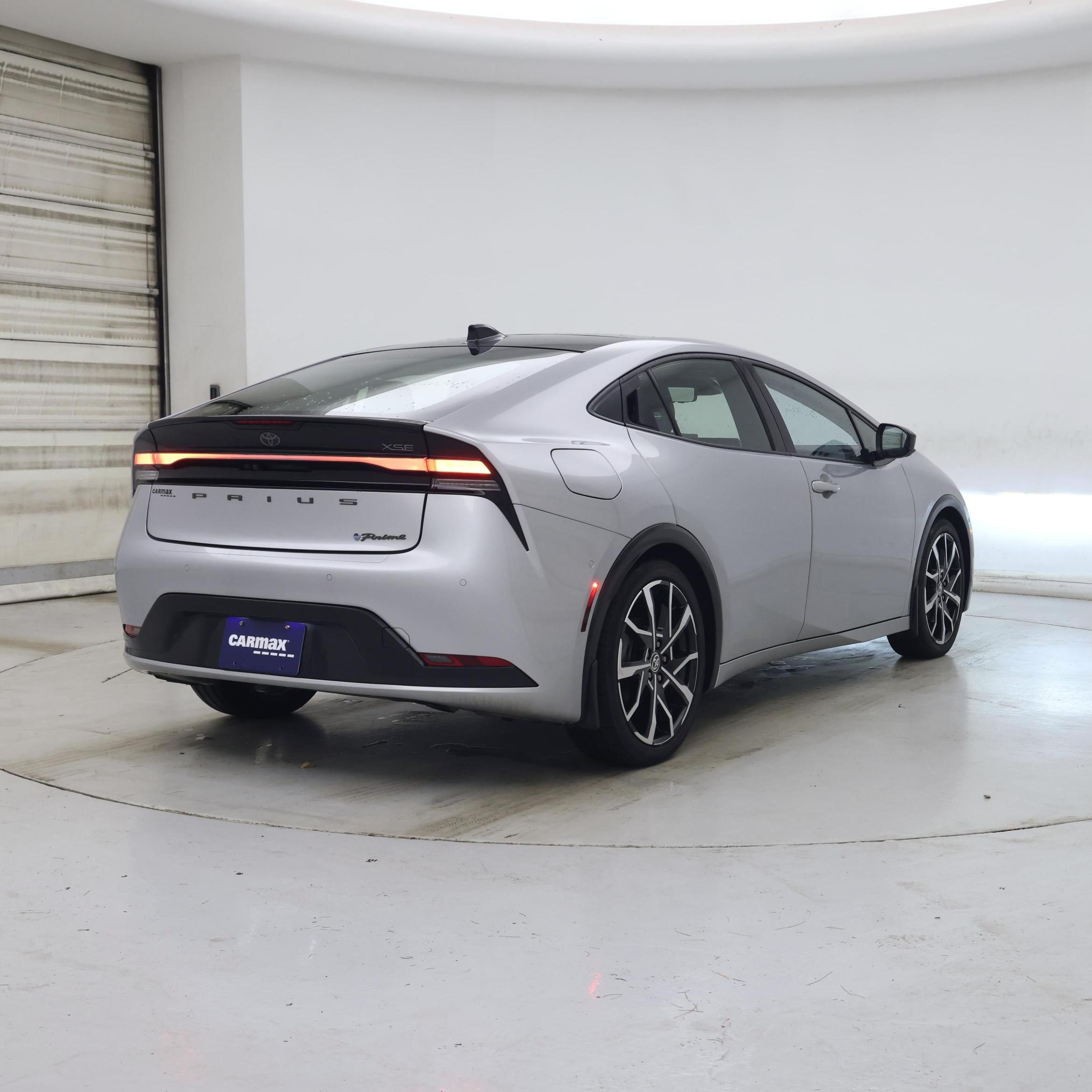 Thumbnail: 2024 Toyota Prius Prime - 8