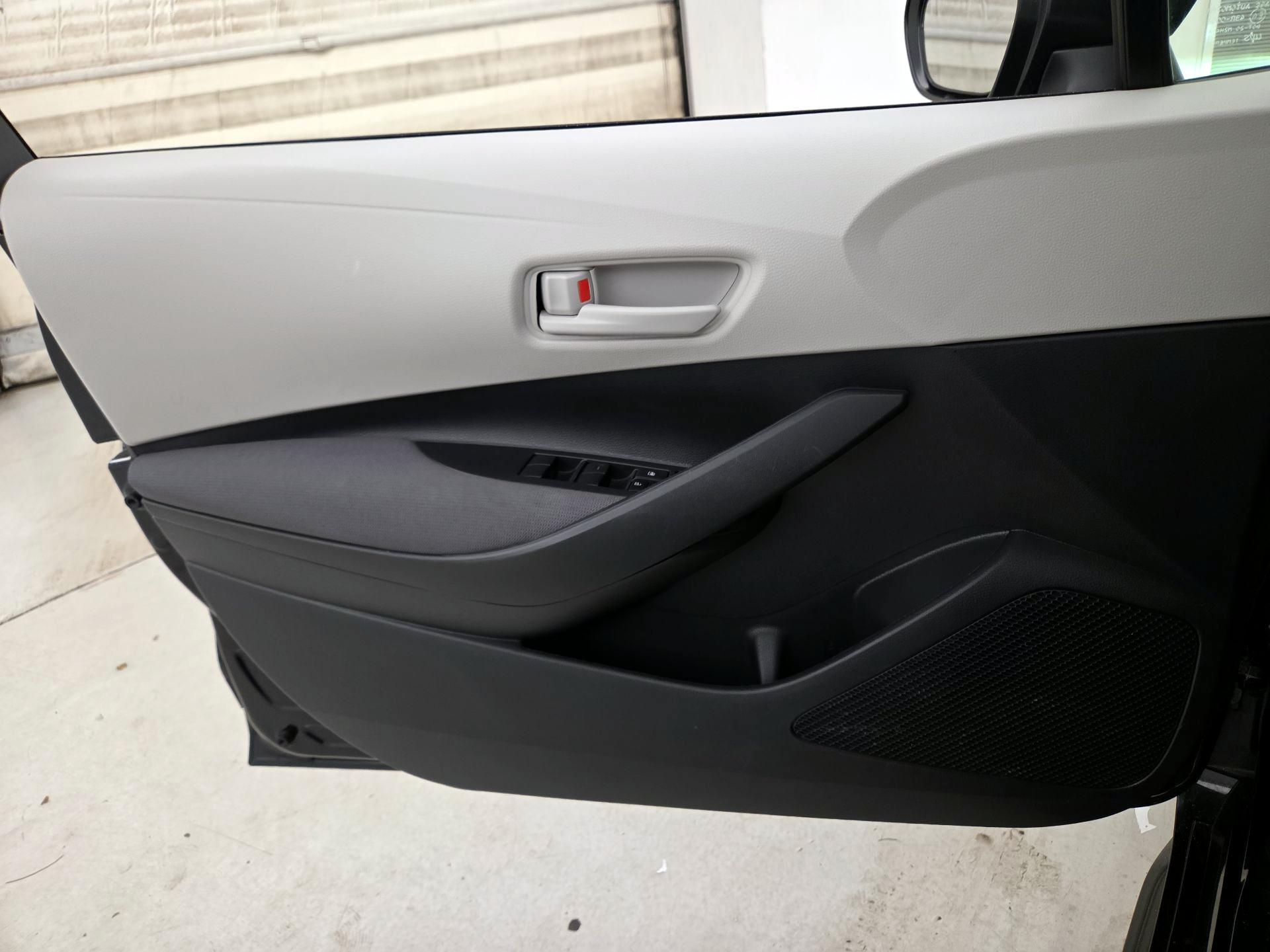 Thumbnail: 2023 Toyota Corolla - 12