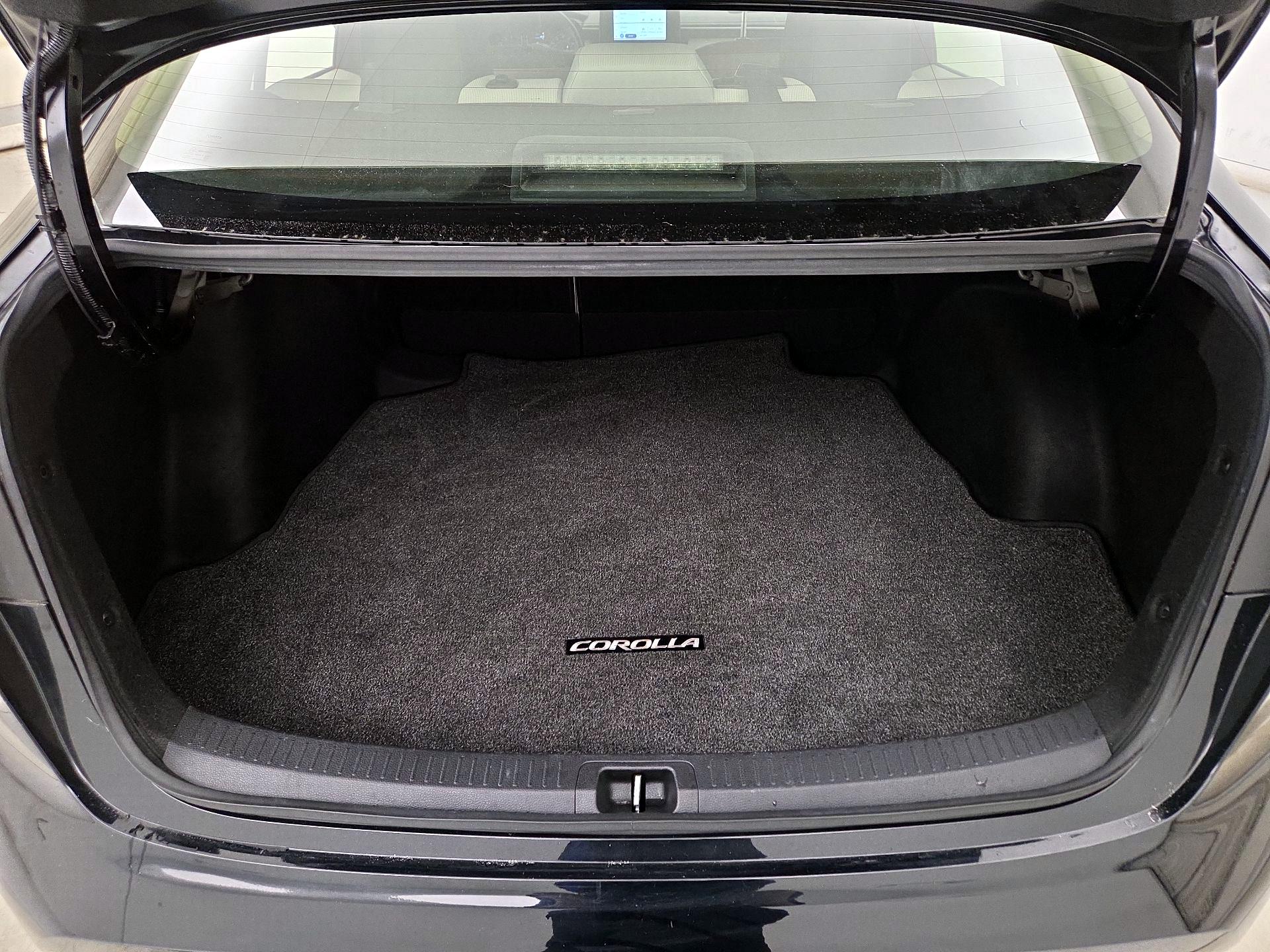 Thumbnail: 2023 Toyota Corolla - 20