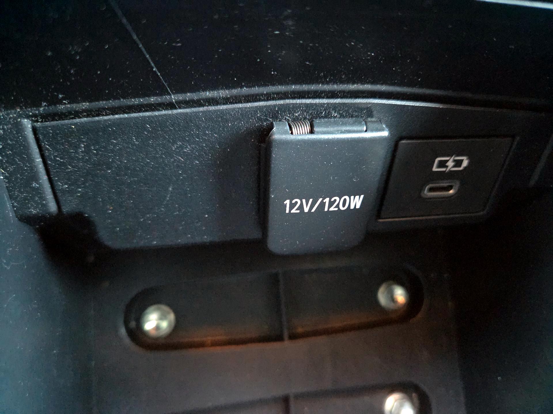 Thumbnail: 2022 Toyota Corolla - 18