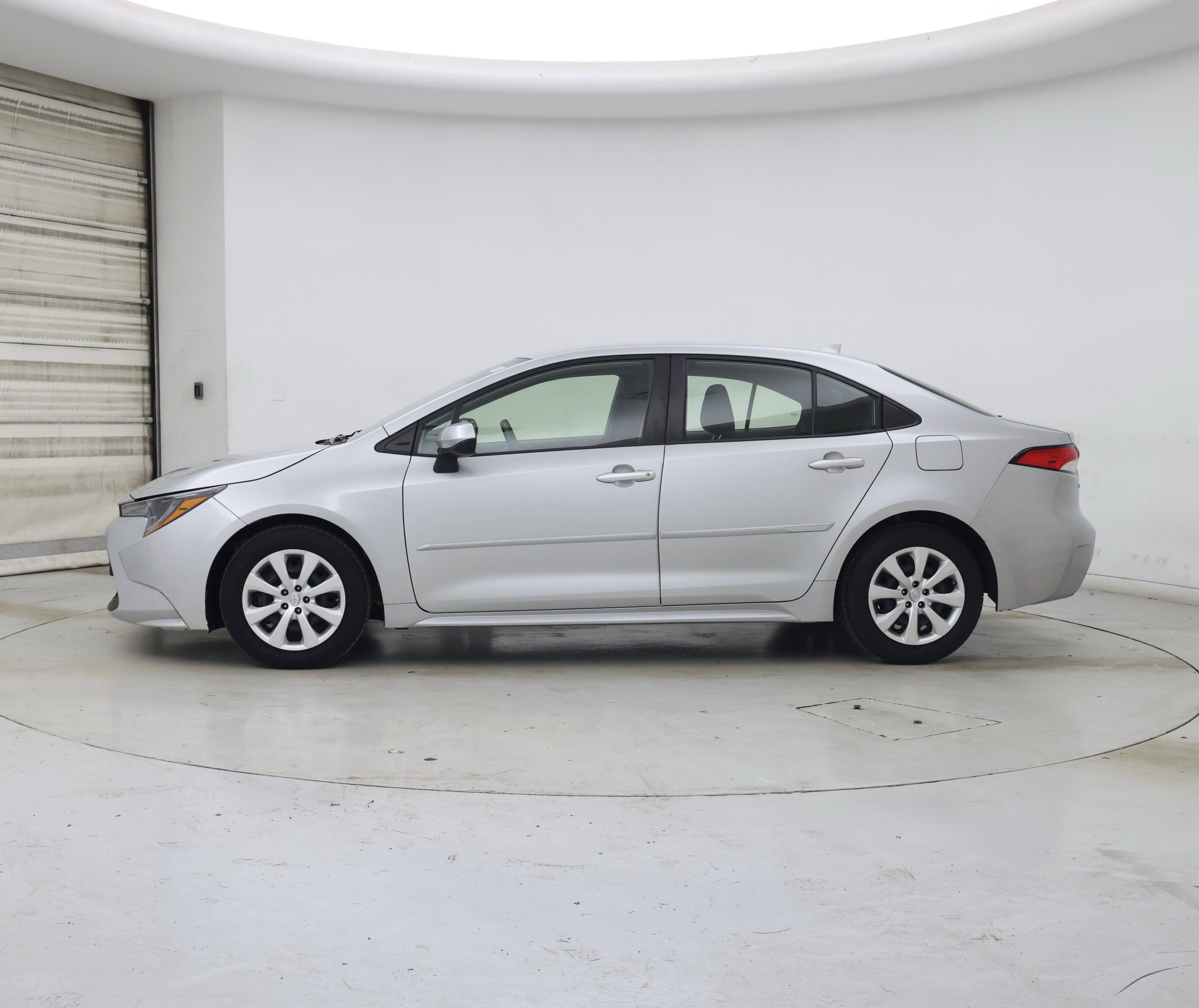 Thumbnail: 2022 Toyota Corolla - 3