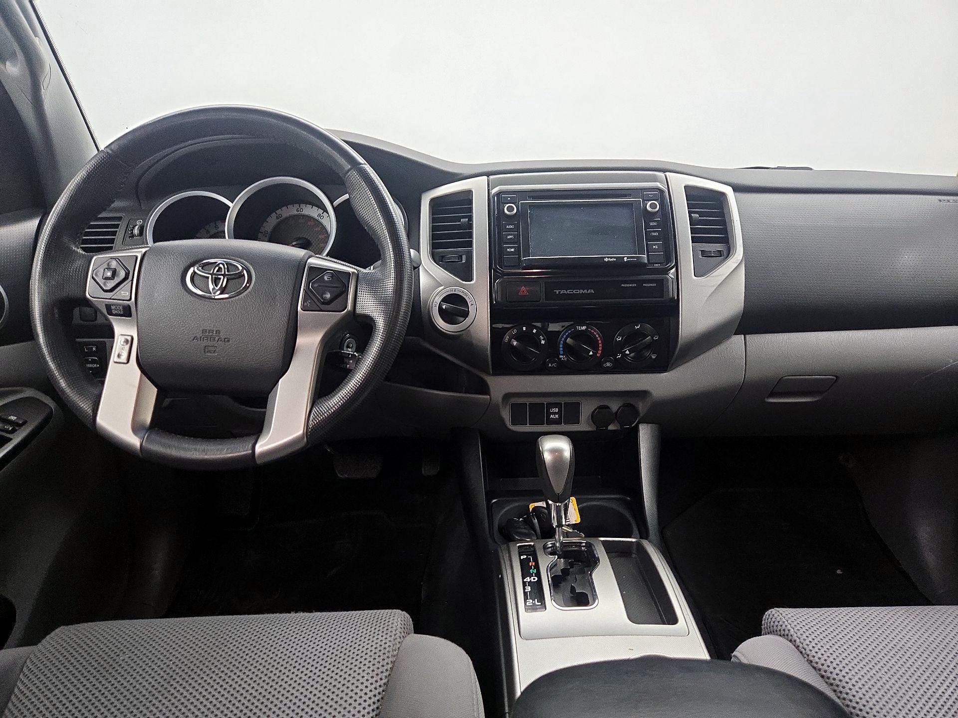 Thumbnail: 2015 Toyota Tacoma - 9