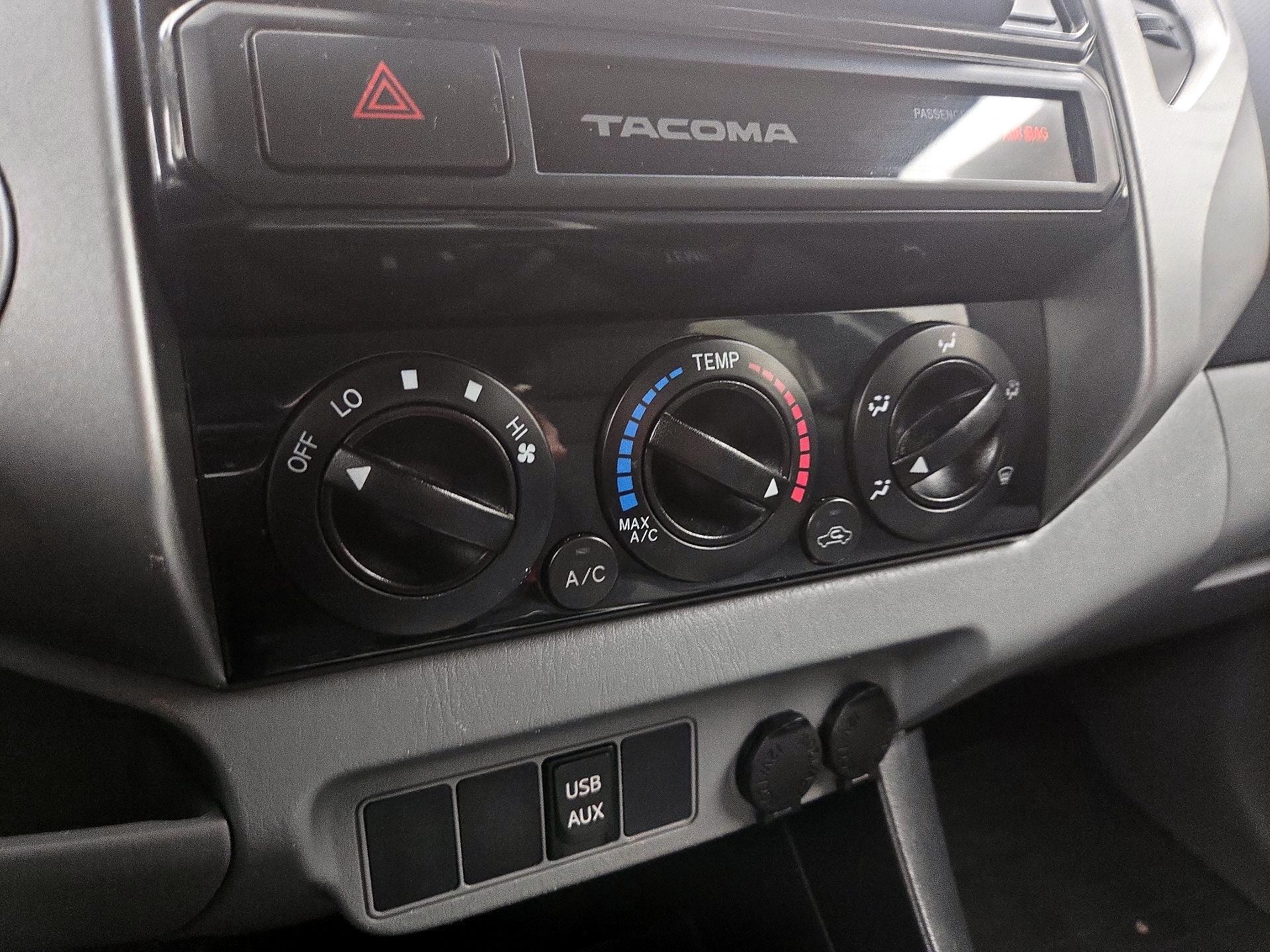 Thumbnail: 2015 Toyota Tacoma - 16