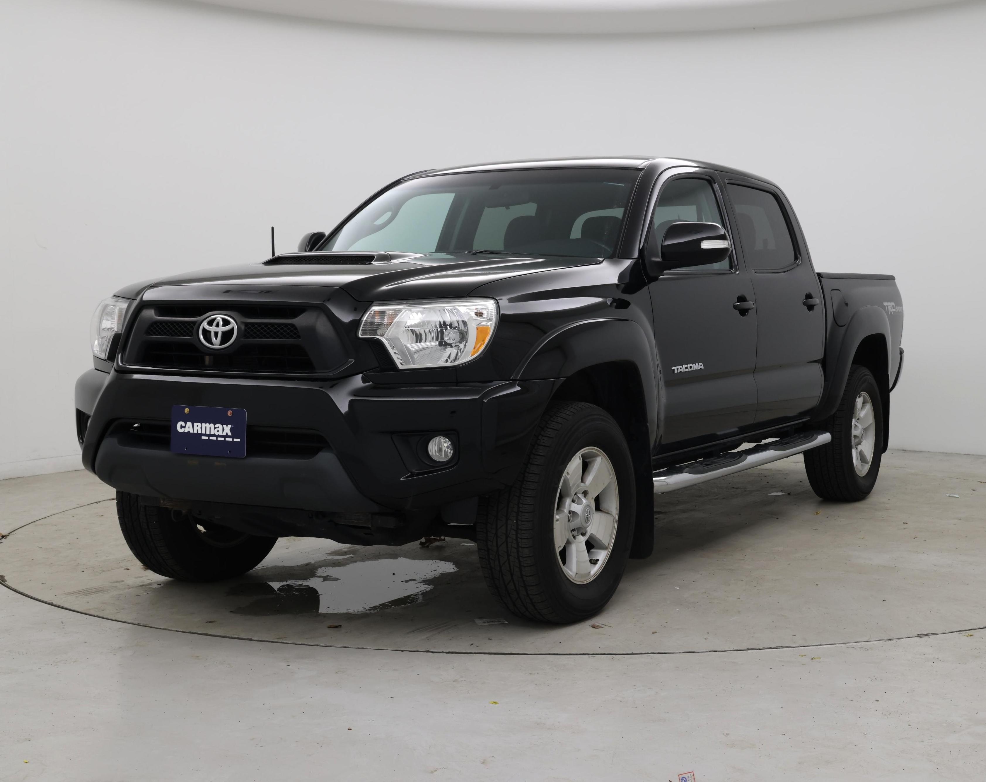Thumbnail: 2015 Toyota Tacoma - 4
