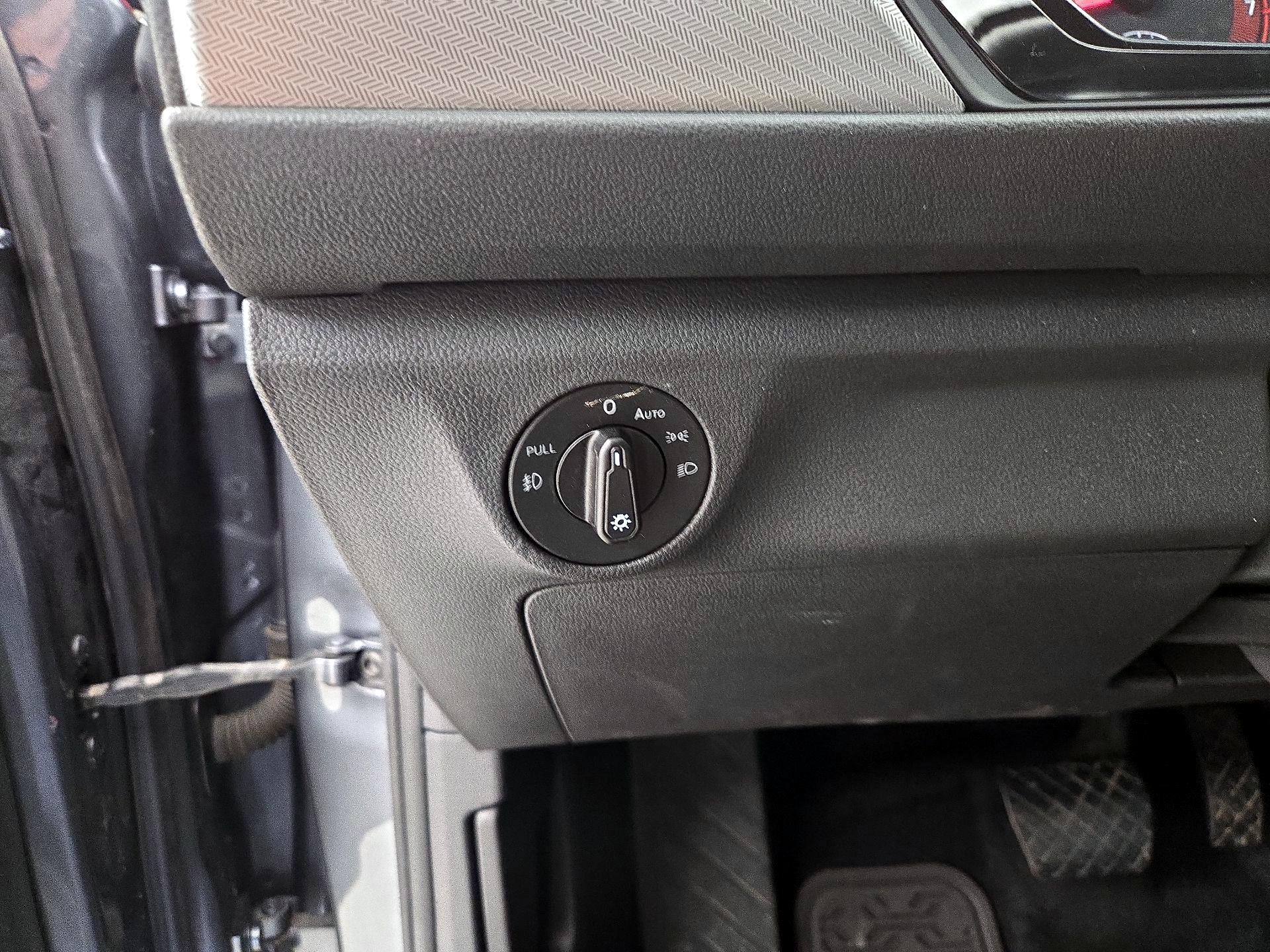 Thumbnail: 2020 Volkswagen Jetta - 13