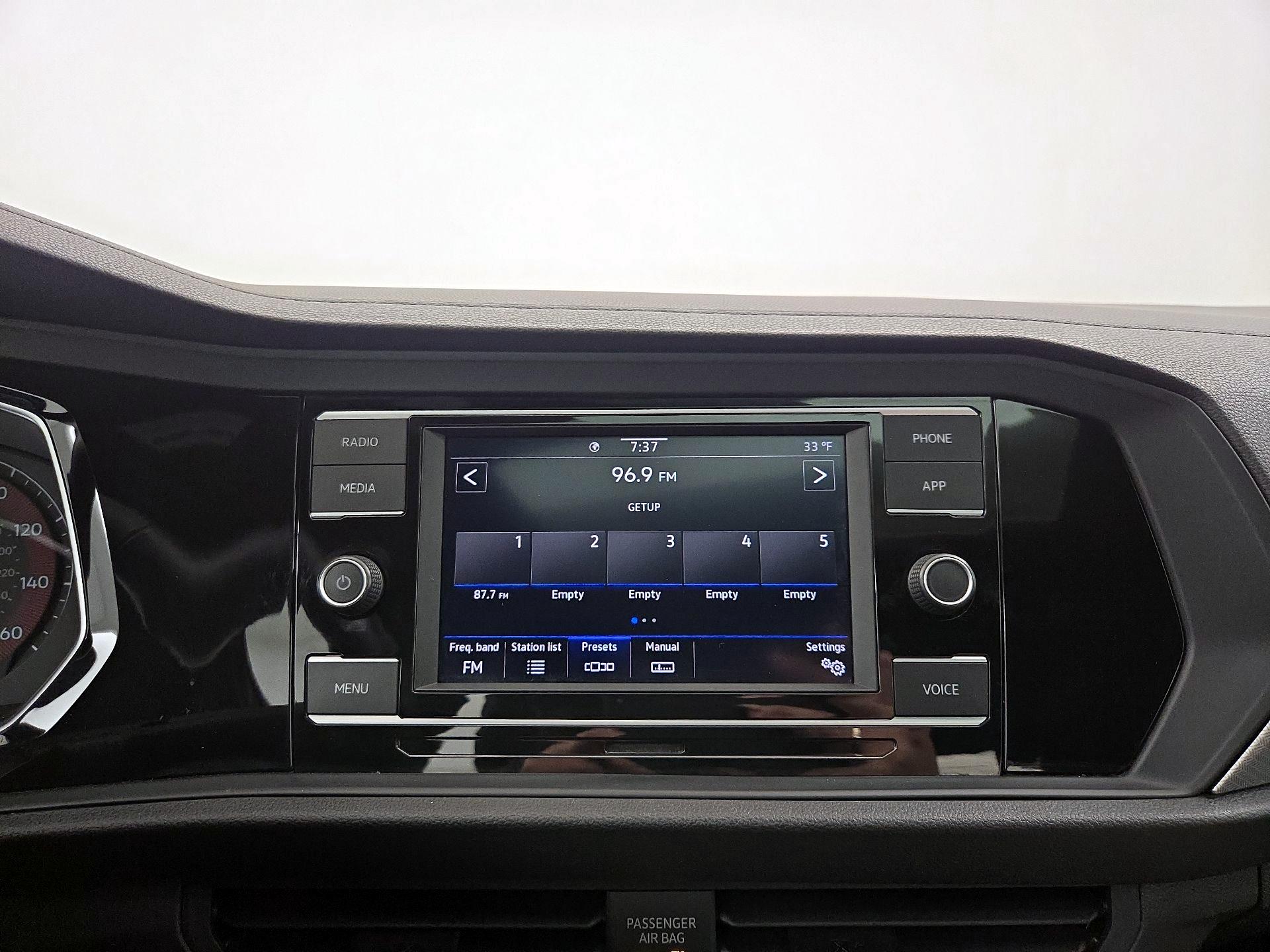 Thumbnail: 2020 Volkswagen Jetta - 15