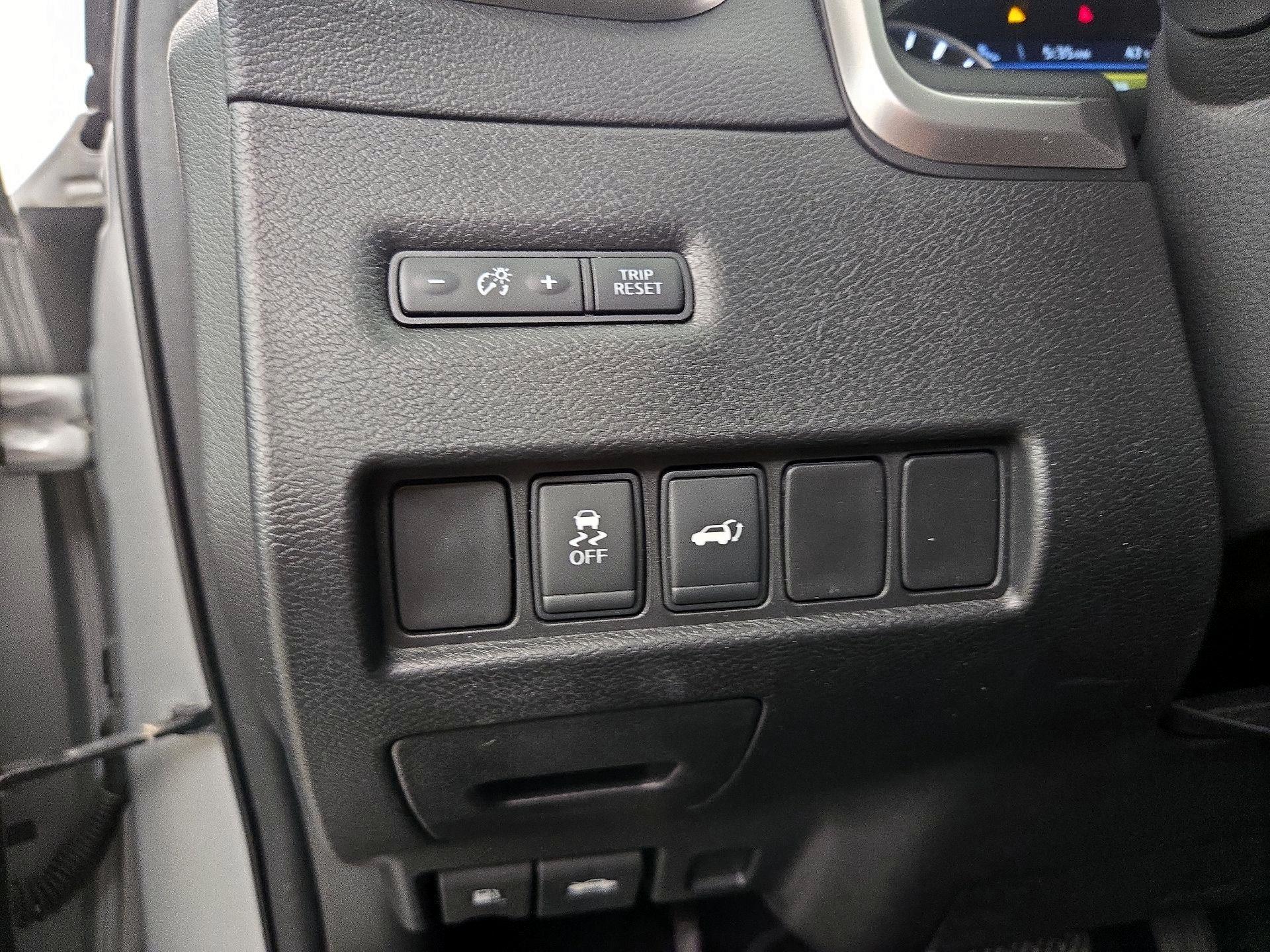 Thumbnail: 2016 Nissan Murano - 13